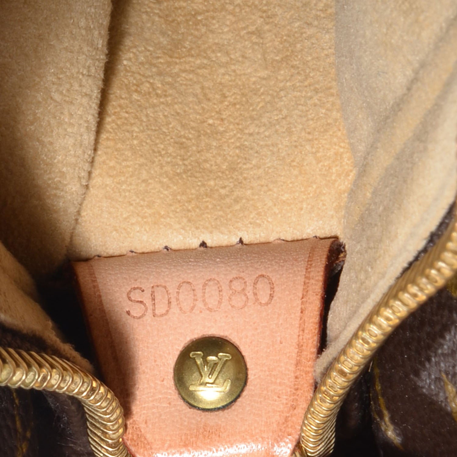 Louis Vuitton Monogram Looping GM 7 of 7