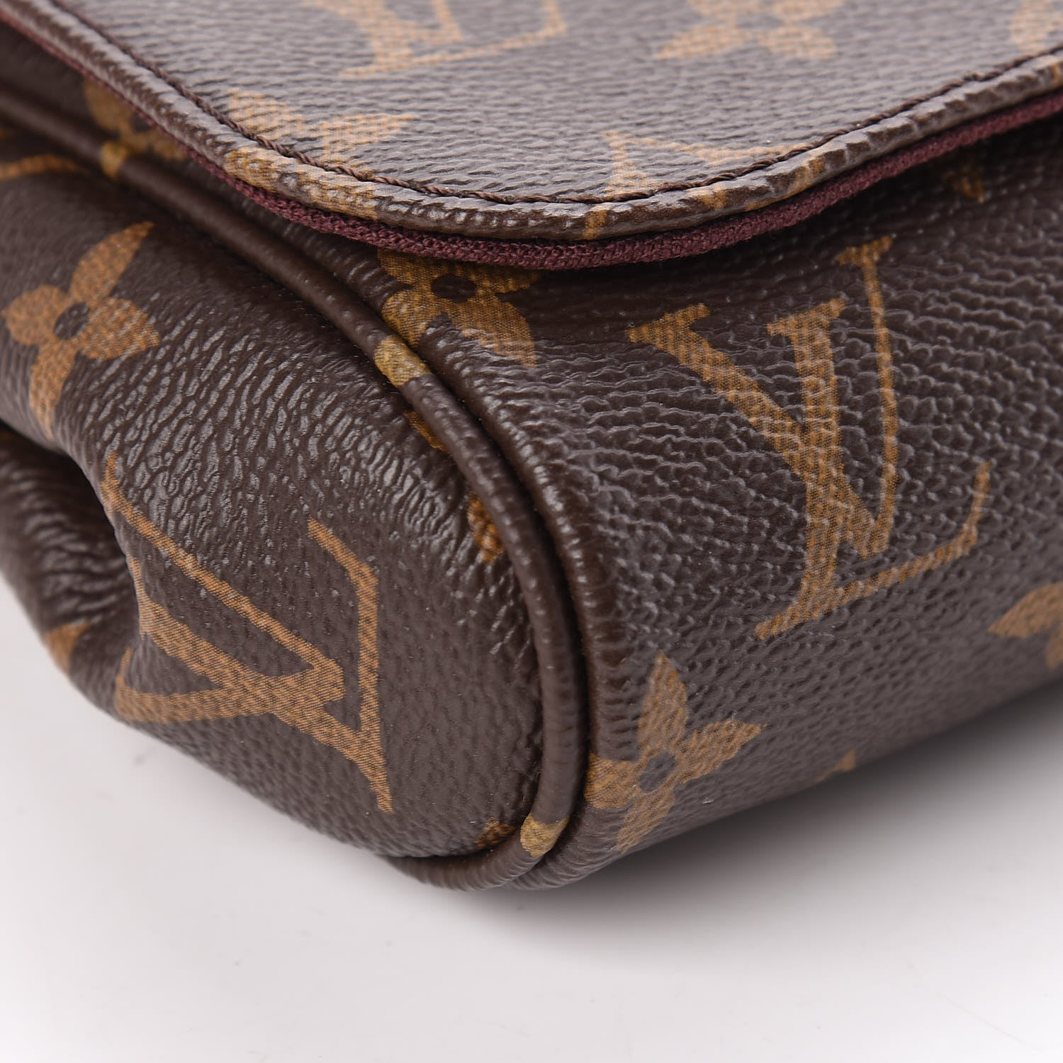 Louis Vuitton Monogram Favorite PM 9 of 11