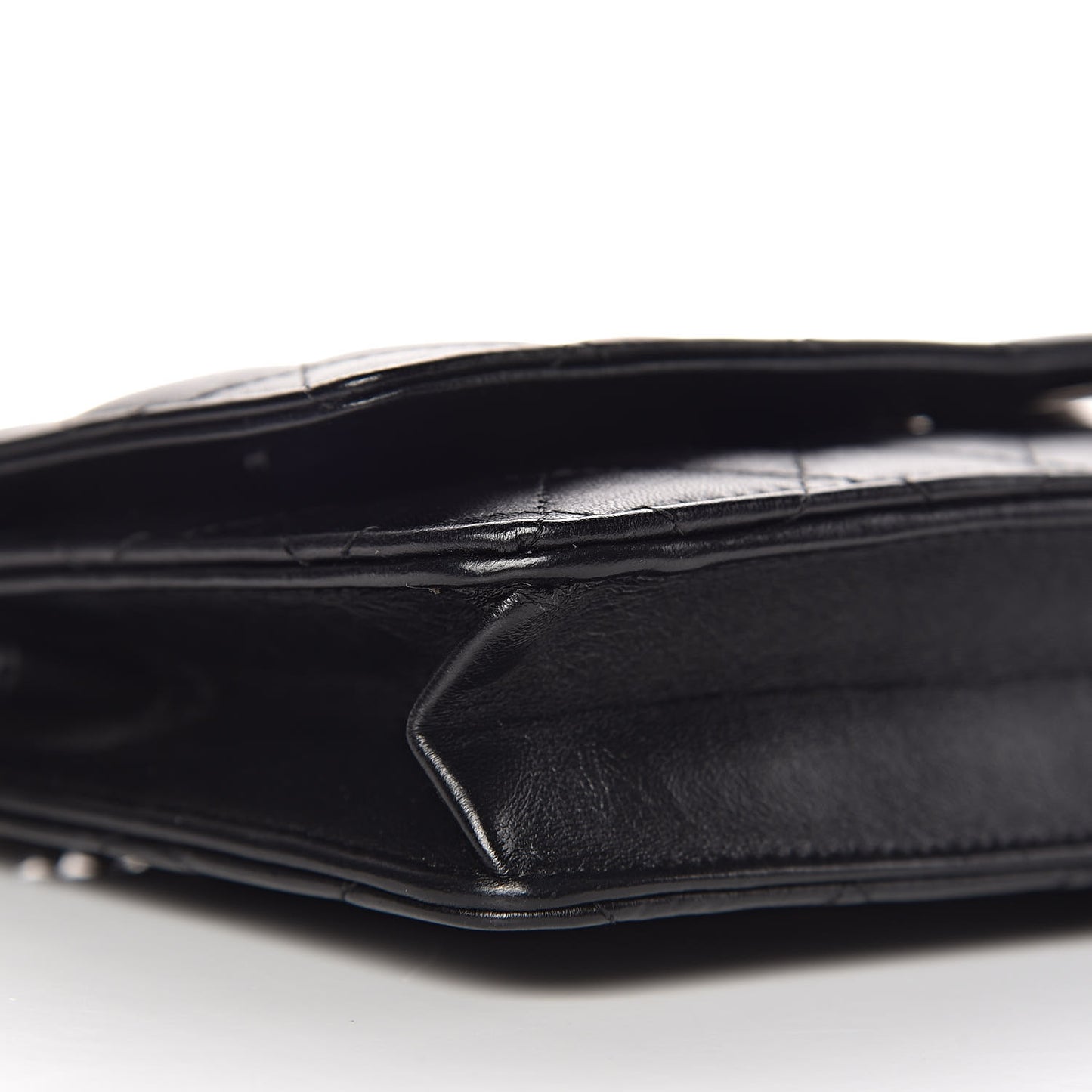 Lambskin Quilted Wallet On Chain WOC Black