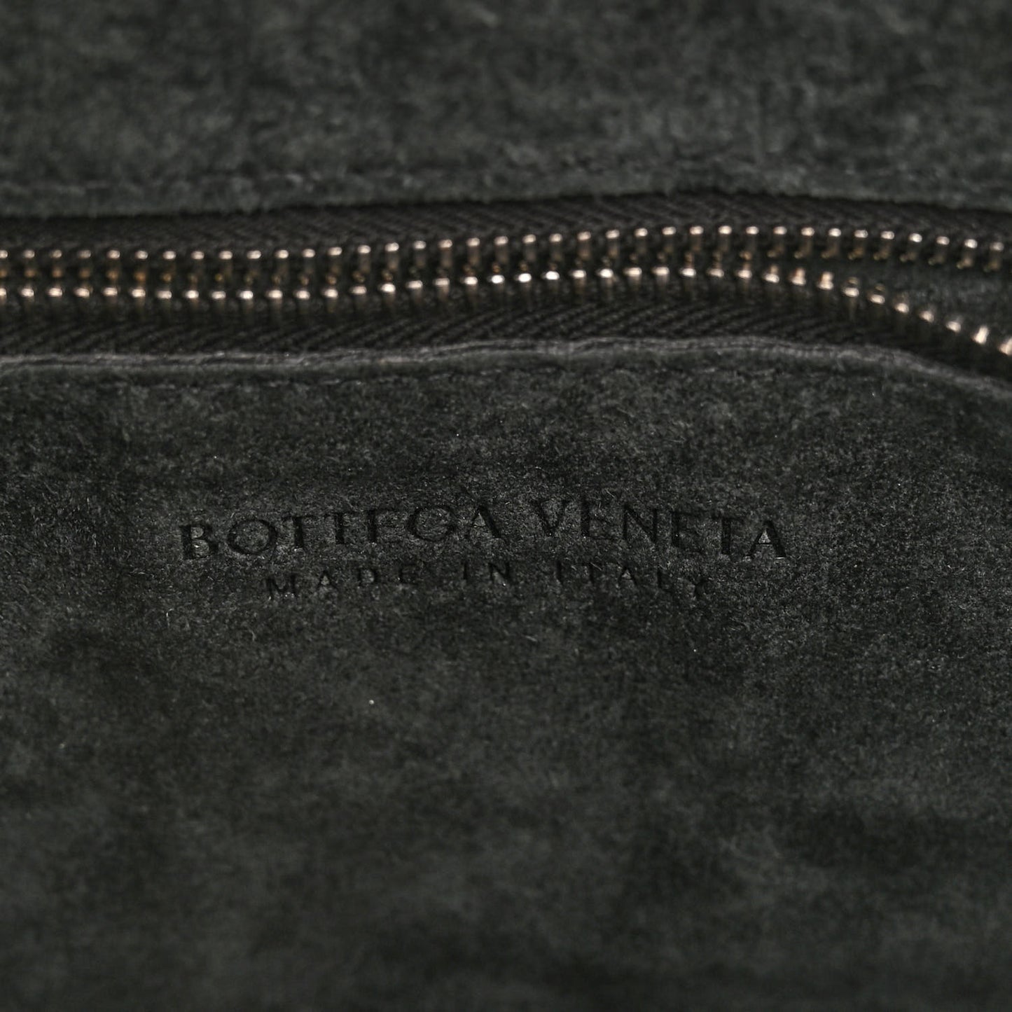 Metallic Crushed Calfskin Maxi Intrecciato Cassette Crossbody Bag Chlorophyll
