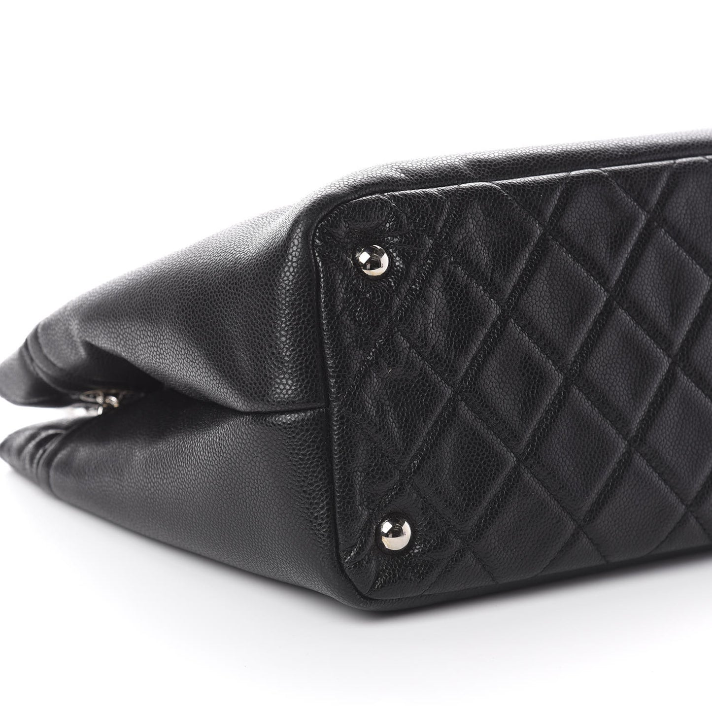 Caviar Quilted CC Timeless Soft Tote Black