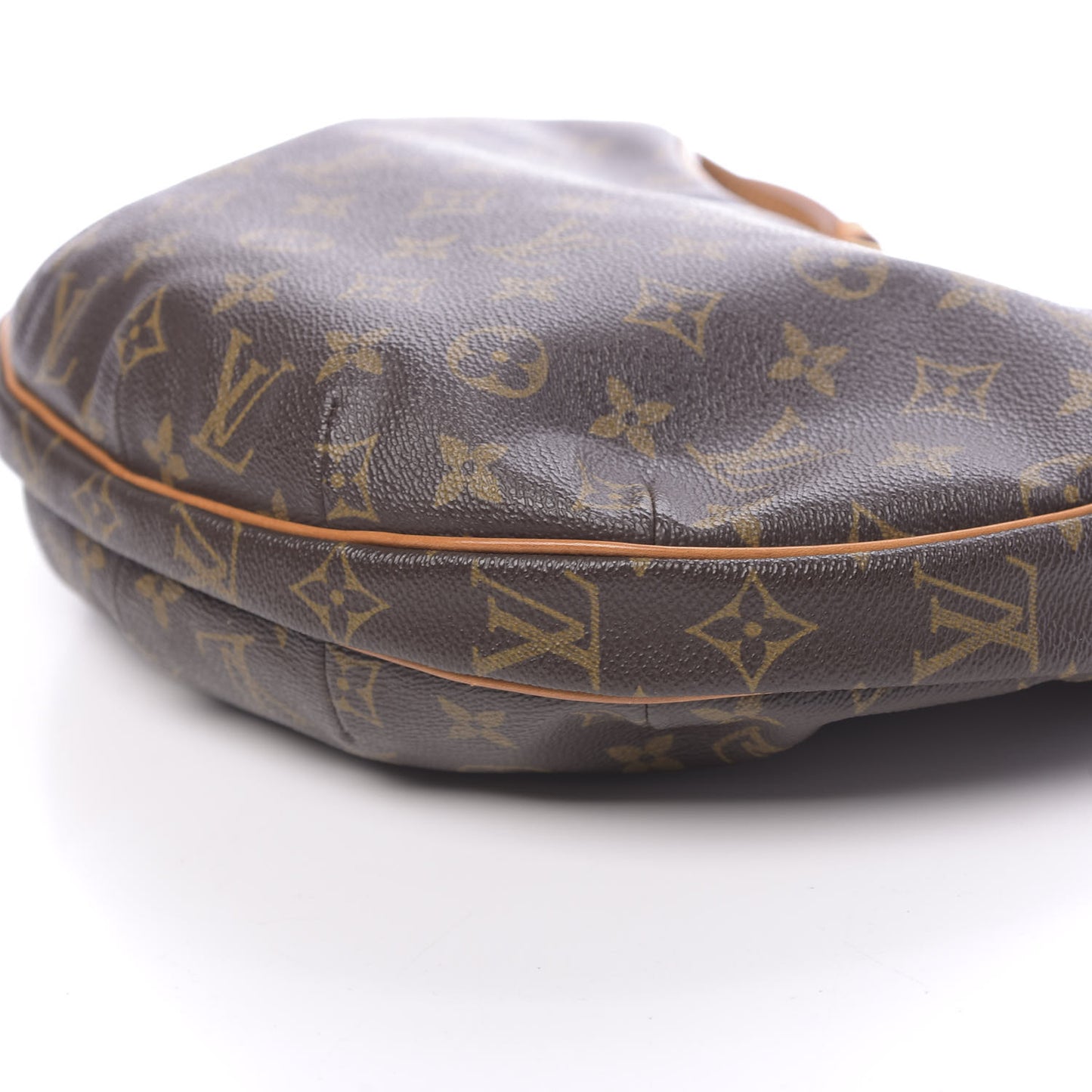 Monogram Croissant MM