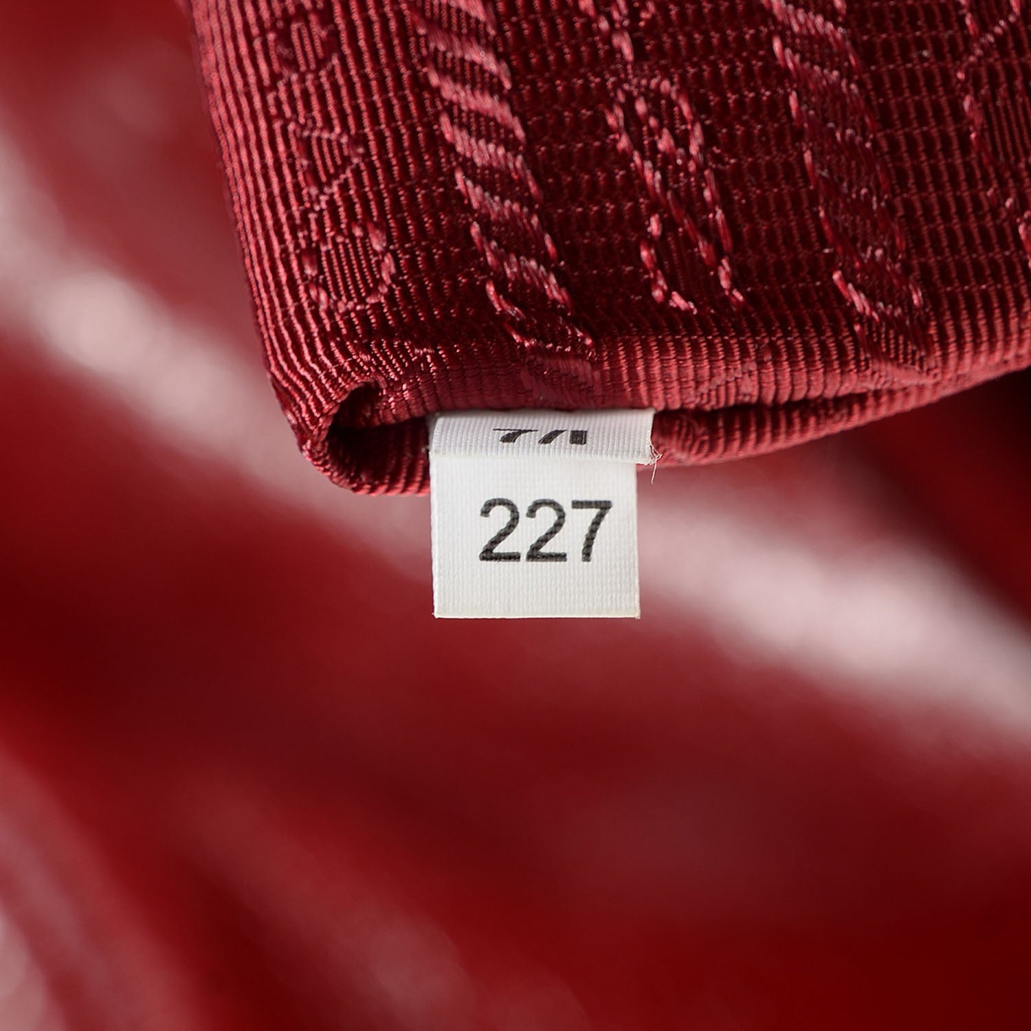 Prada Vitello Shine Tote Rubino 10 of 11