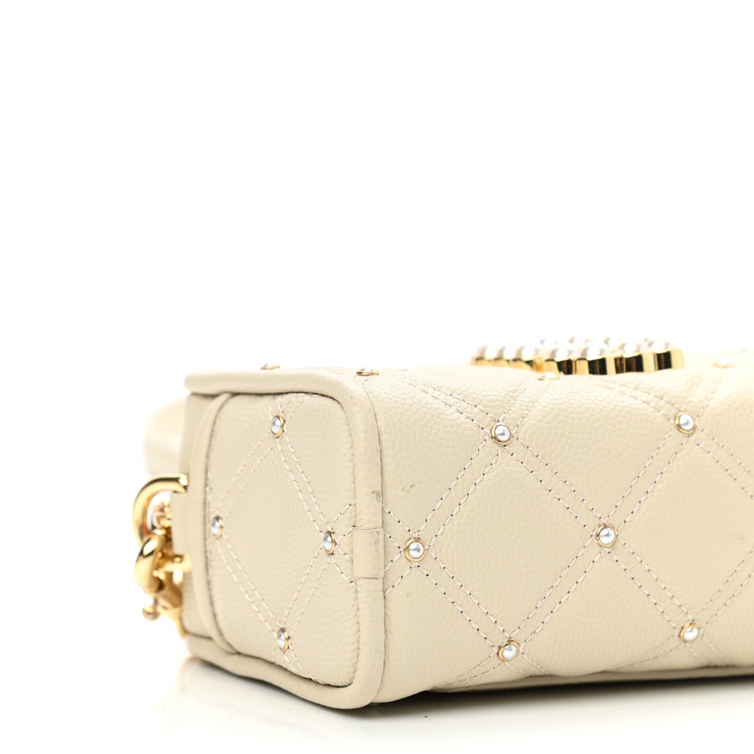 Marc Jacobs Calfskin Quilted Pearl The Softshot 17 Crossbody Oatmilk 8 of 8