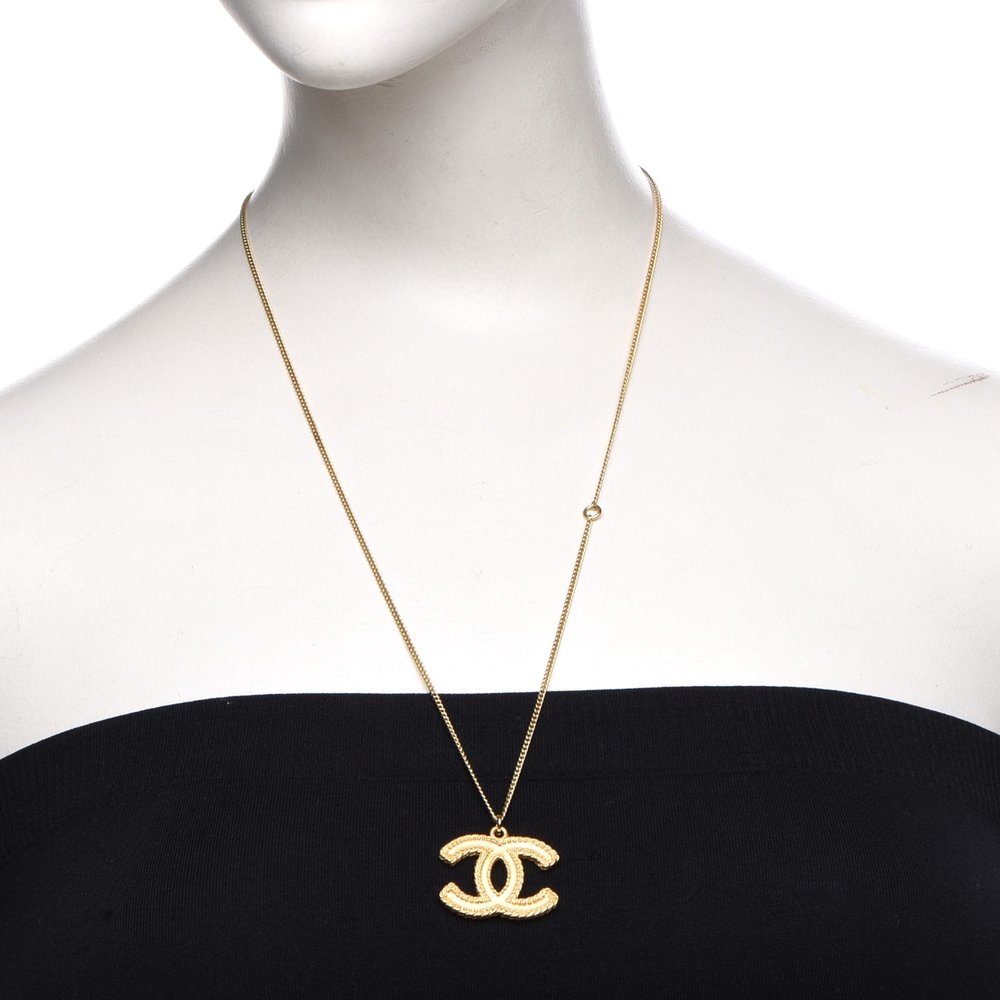 CC Pendant Necklace Gold