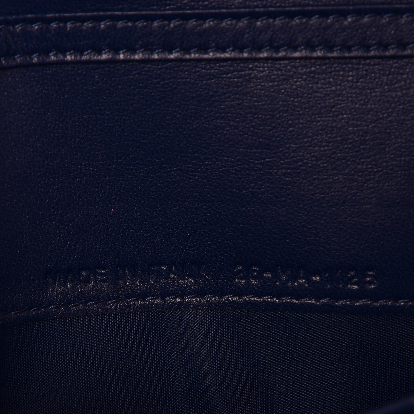 Grained Calfskin Diorama Croisiere Chain Wallet Blue