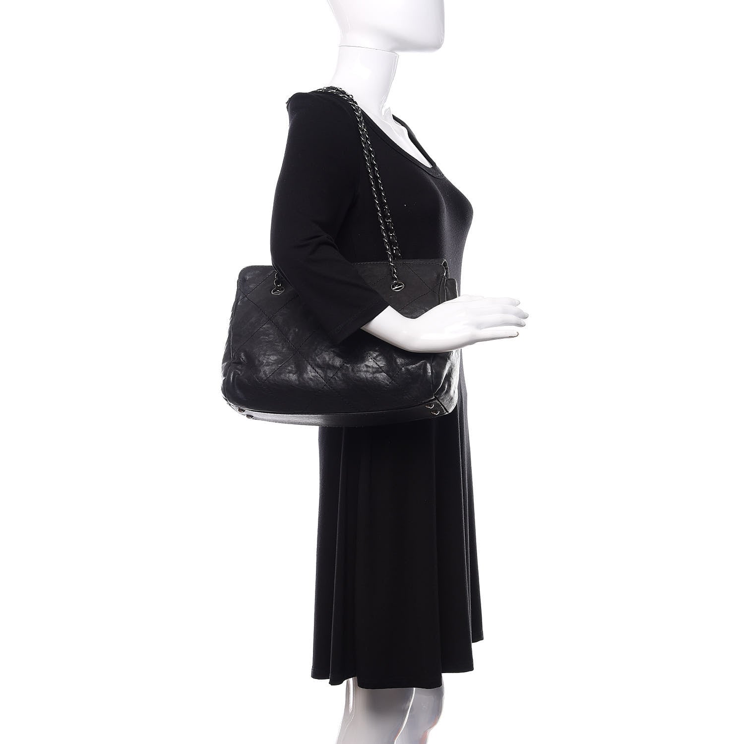 Chanel Washed Calfskin Diamond Stitch Large Hamptons Shopping Tote Black 2 of 14