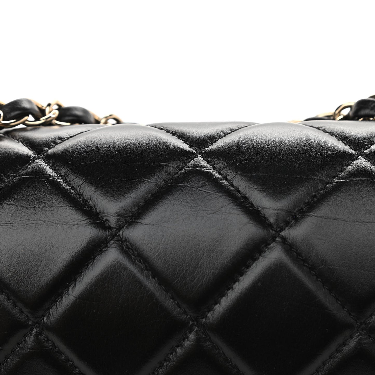Crumpled Calfskin Medium Chain All Over Flap Black