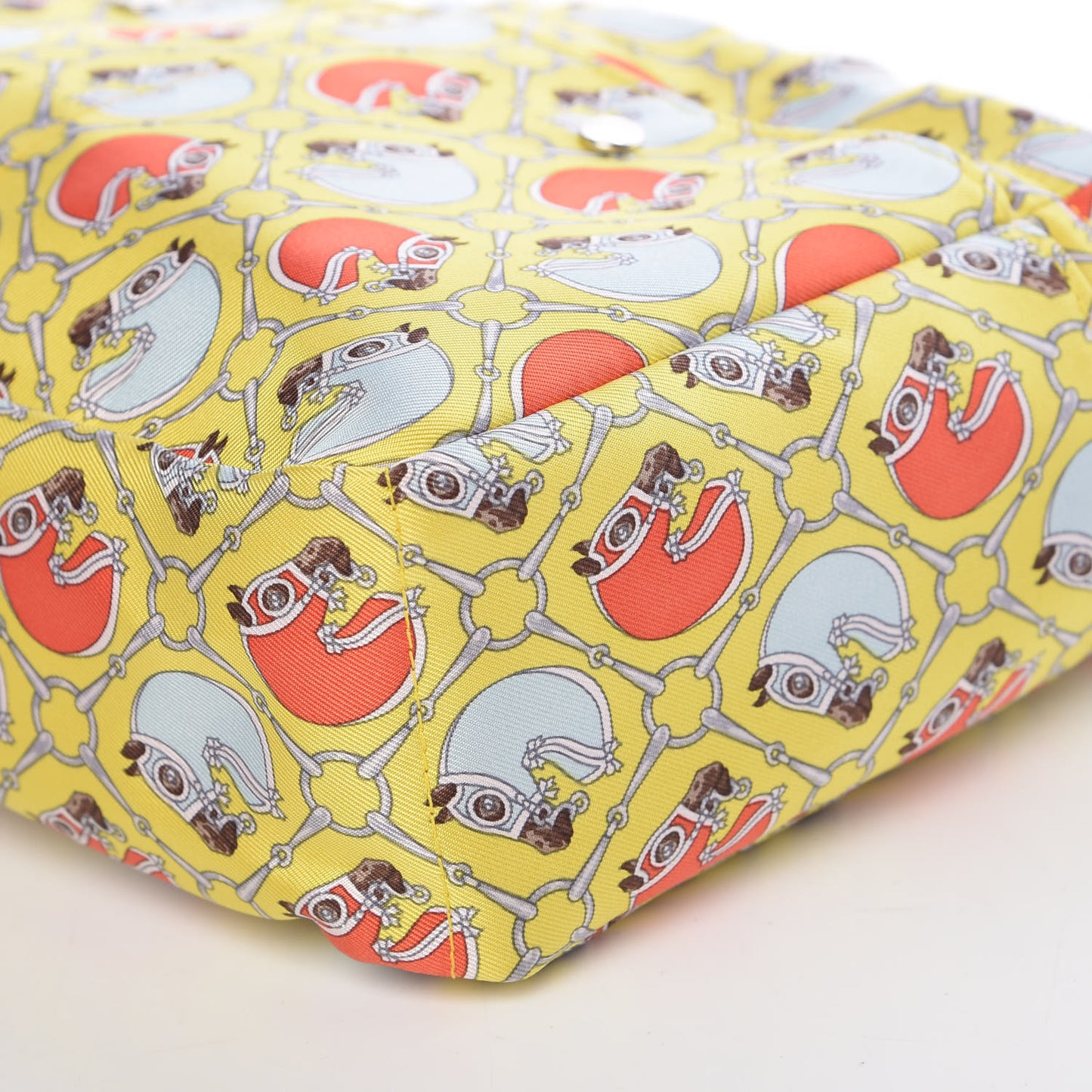 Silk Barenia Tatersale Fourbi 20 PM Pouch