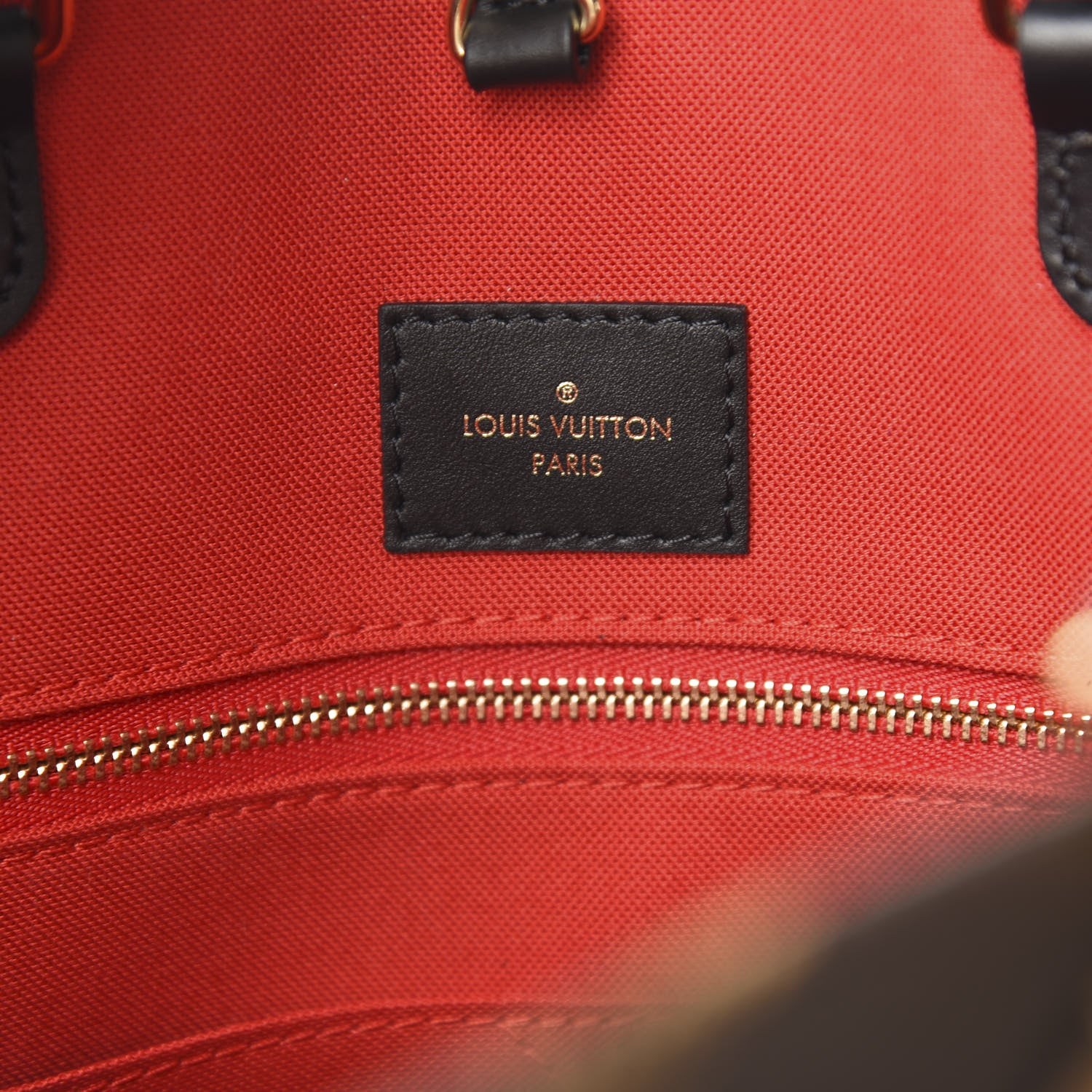 Louis Vuitton Reverse Monogram Giant Onthego MM 5 of 9