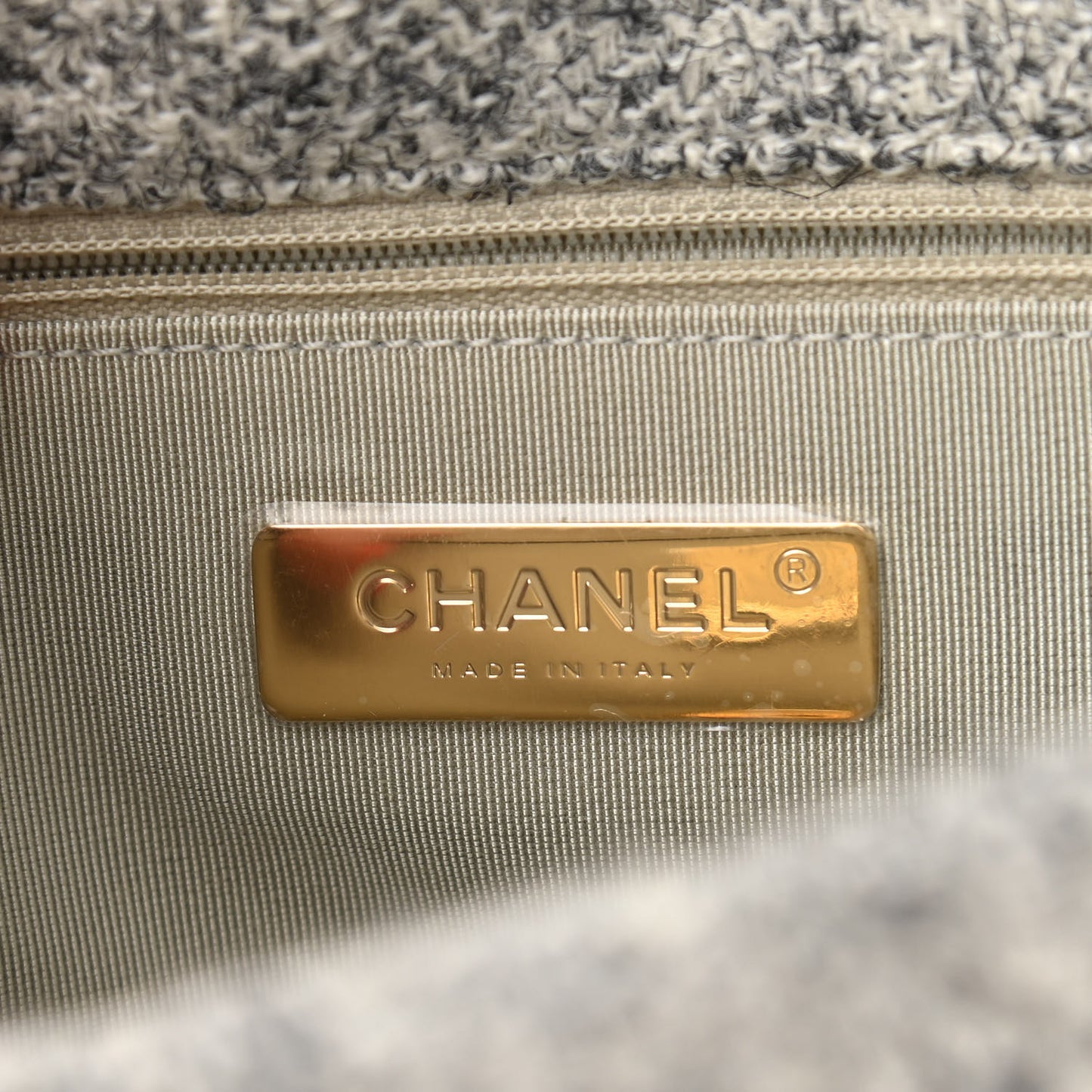 Tweed Quilted Medium Chanel 19 Flap Grey Ecru