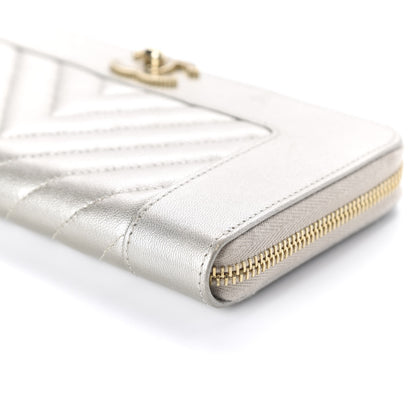 Chanel Metallic Sheepskin Quilted Mademoiselle Vintage Zip Around Wallet Light Gold 7 of 12