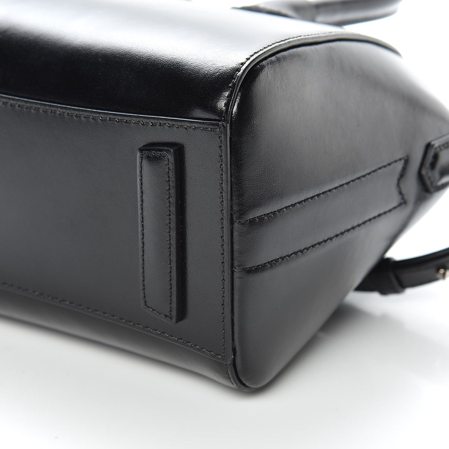 Shiny Lord Calfskin Mini Antigona Black