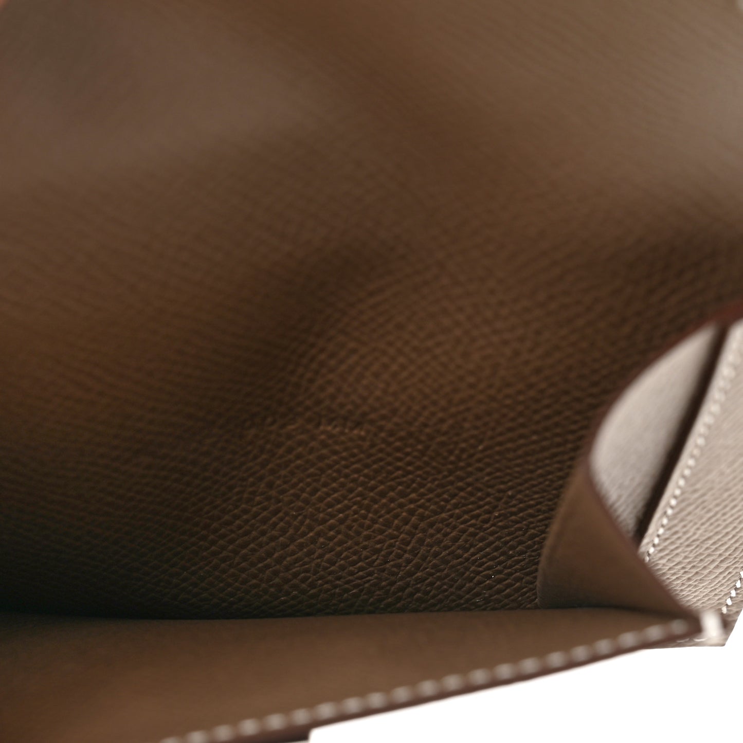 Epsom Kelly Pocket Compact Wallet Etoupe