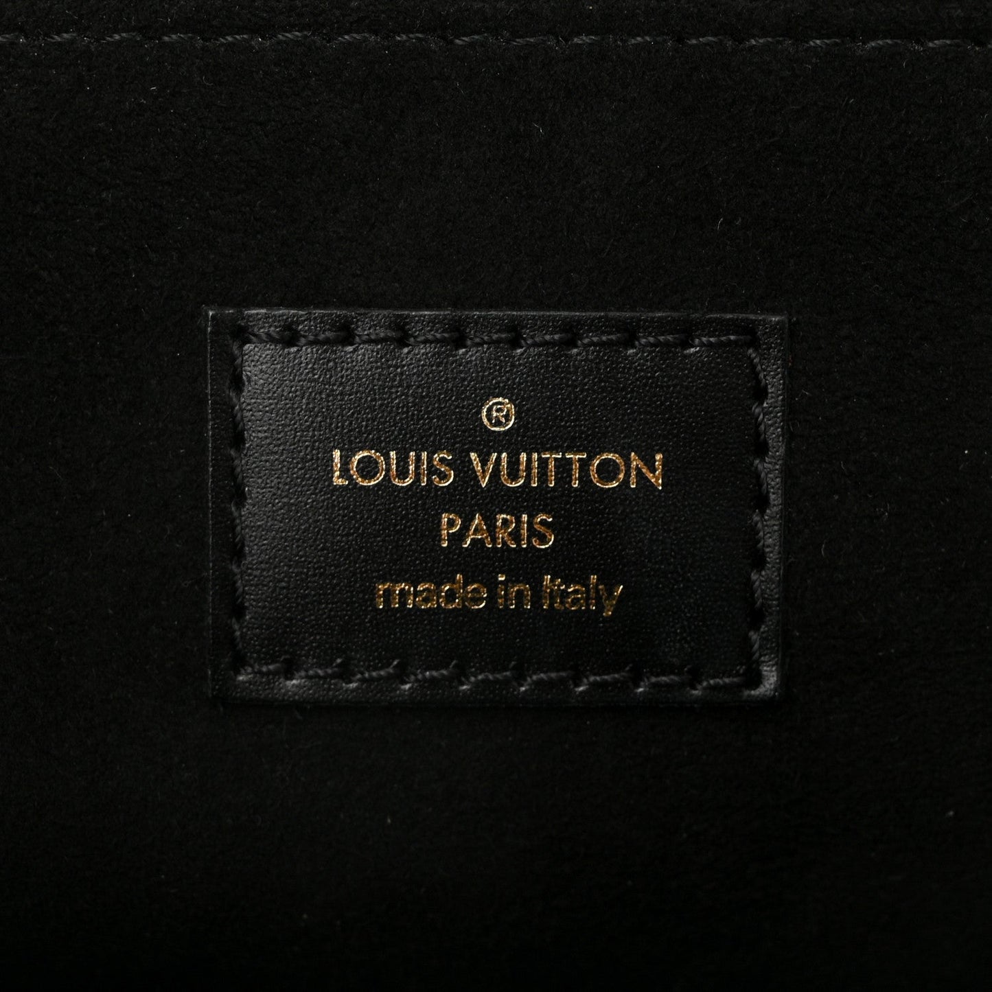 Reverse Monogram Pochette Metis