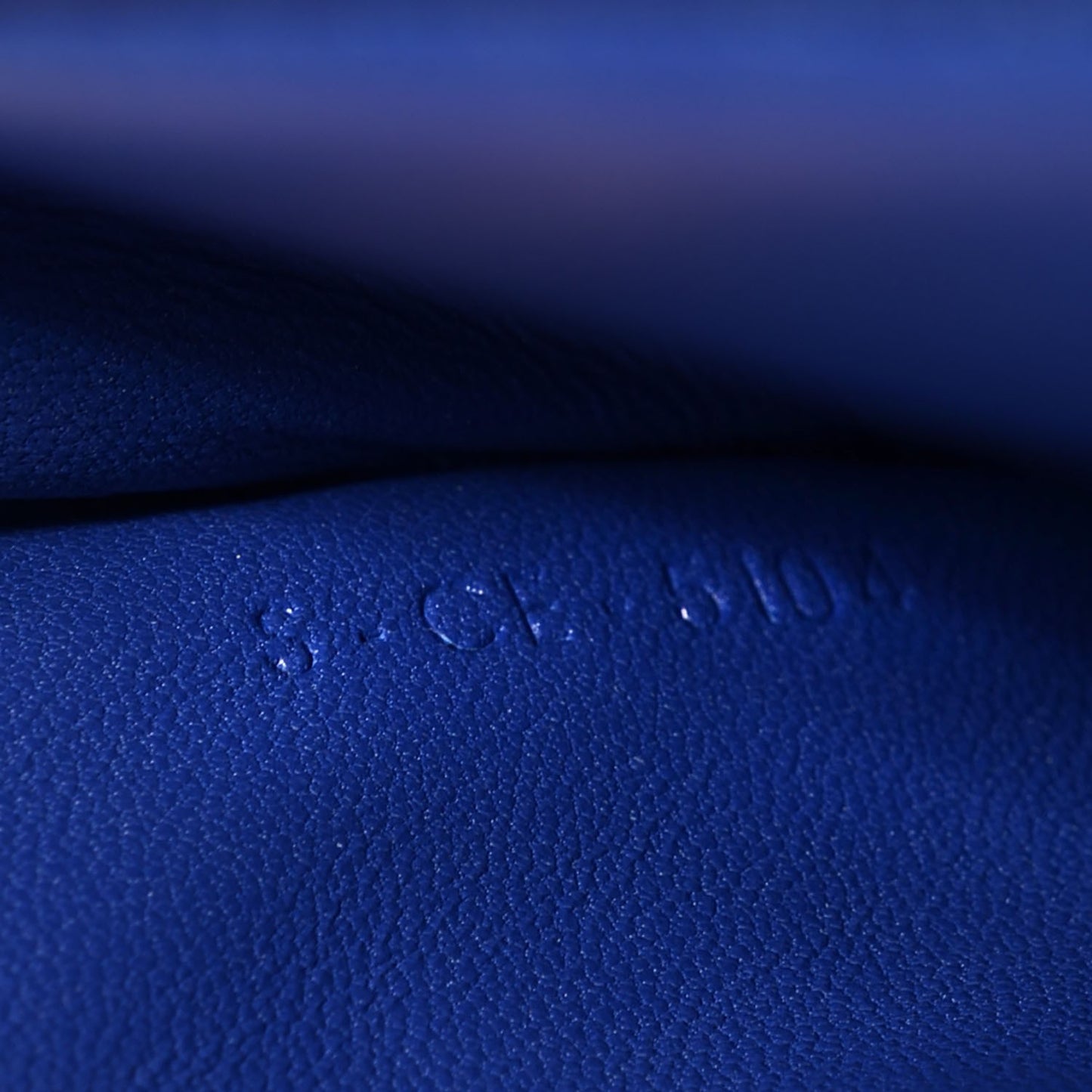 Smooth Calfskin Medium Classic Box Flap Bag Blue Indigo