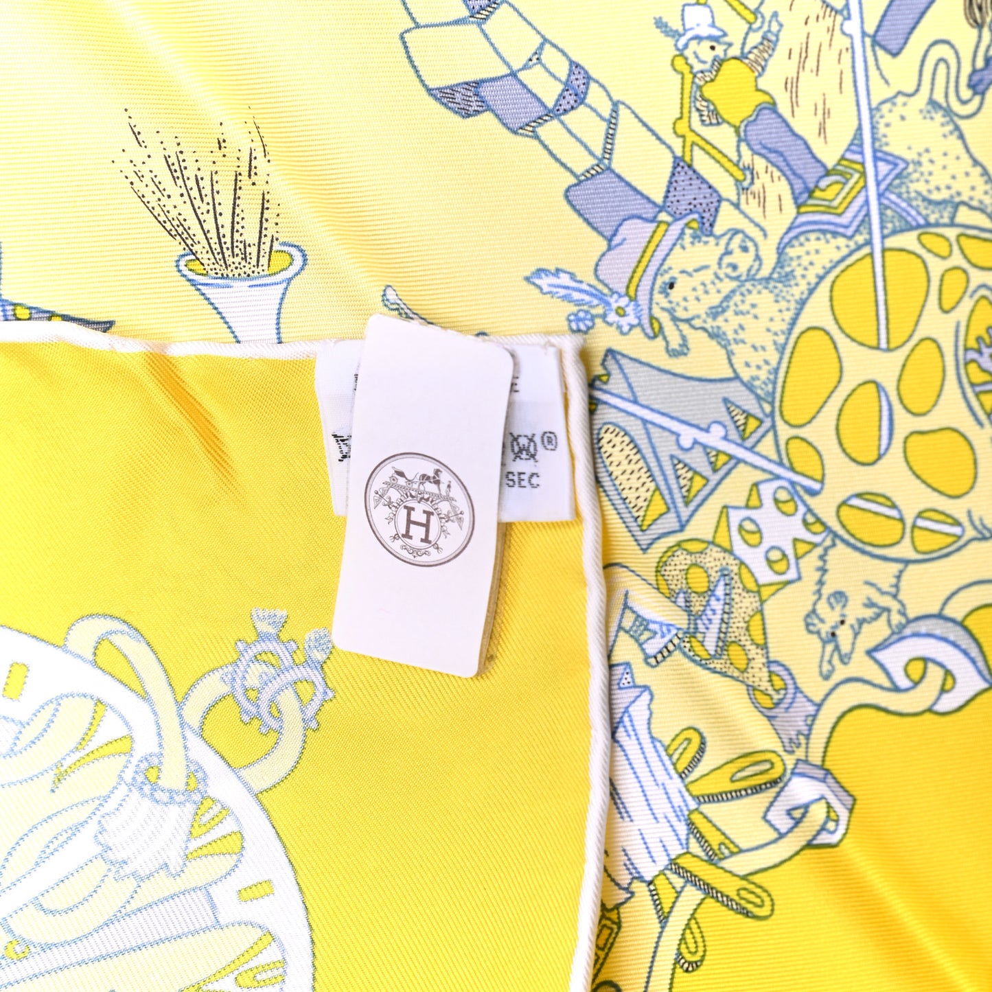 Silk La Folle Parade Scarf 90 Juane Vif Juane Soufre