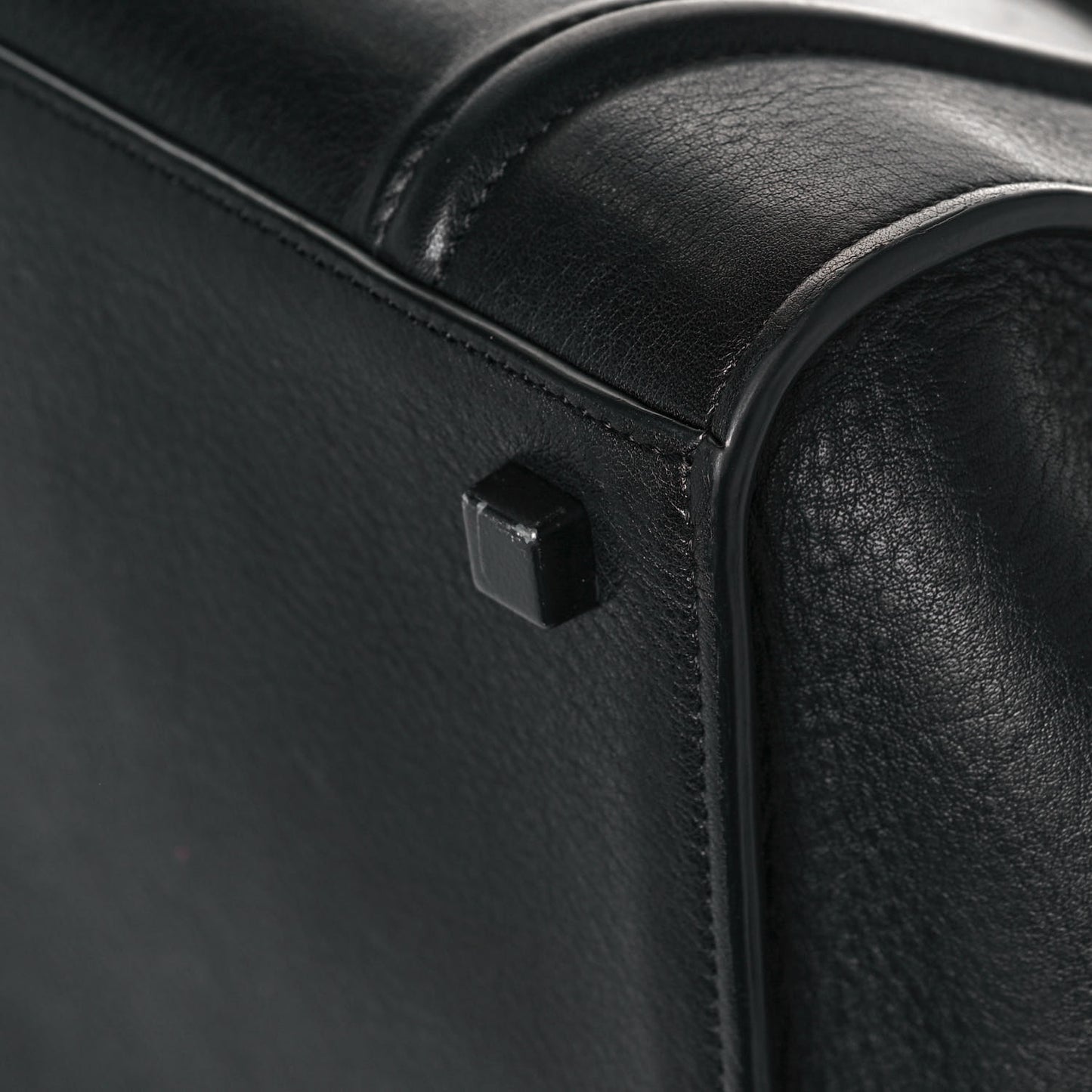 Supple Calfskin Large Phantom Luggage Black