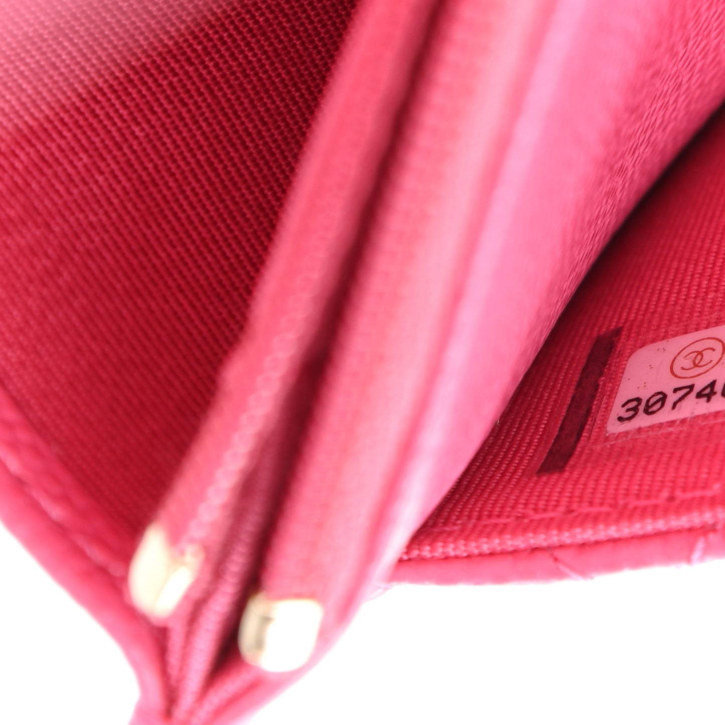 Caviar Quilted Wallet on Chain WOC Pink