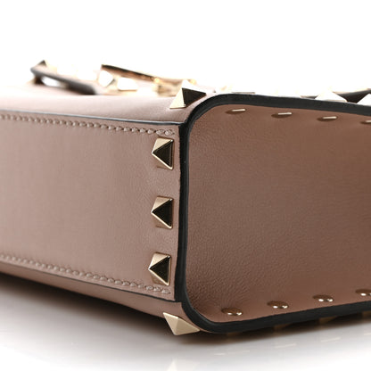 Valentino Garavani Vitello Medium Rockstud Flip Lock Crossbody Bag Poudre 9 of 9