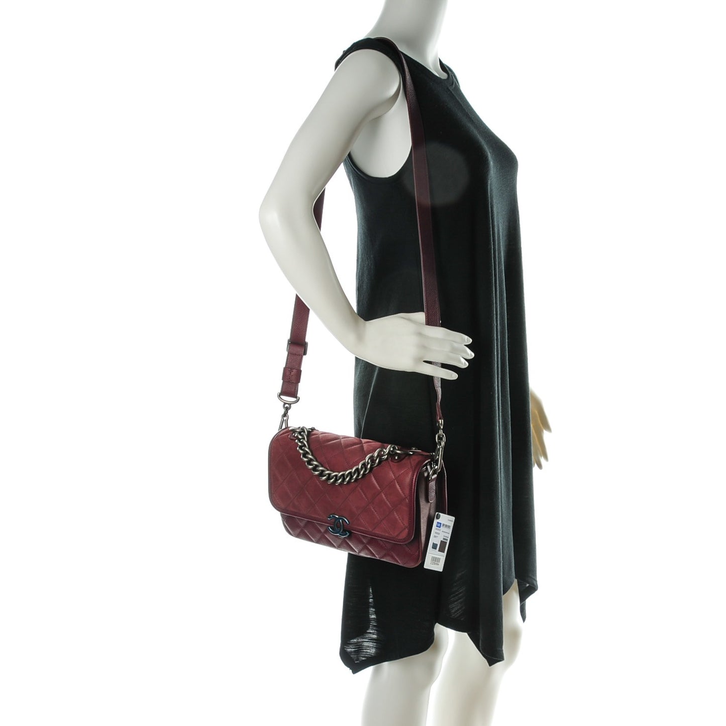 Nubuck Caviar Quilted Medium Daily Carry Messenger Burgundy