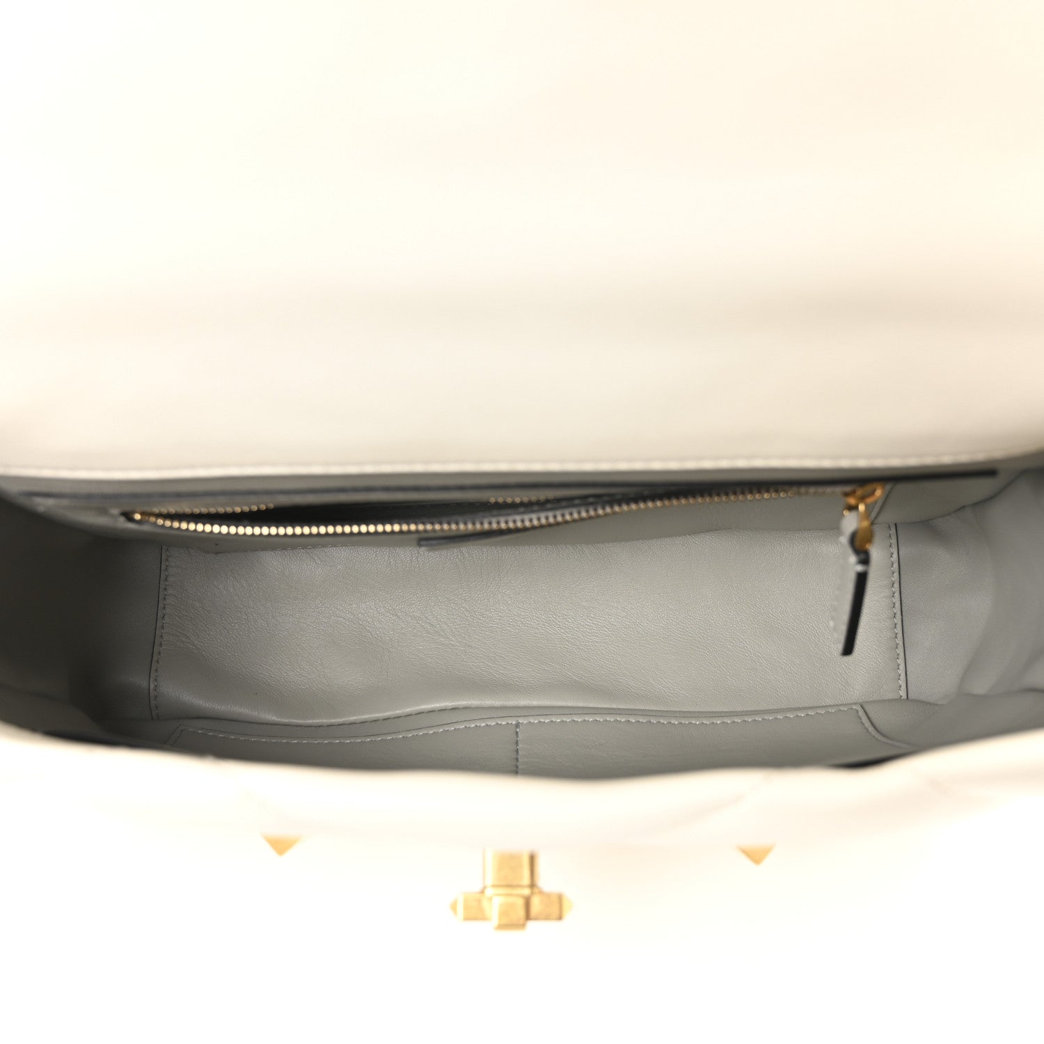 Valentino Garavani Nappa Large Roman Stud Shoulder Bag Ivory 9 of 17