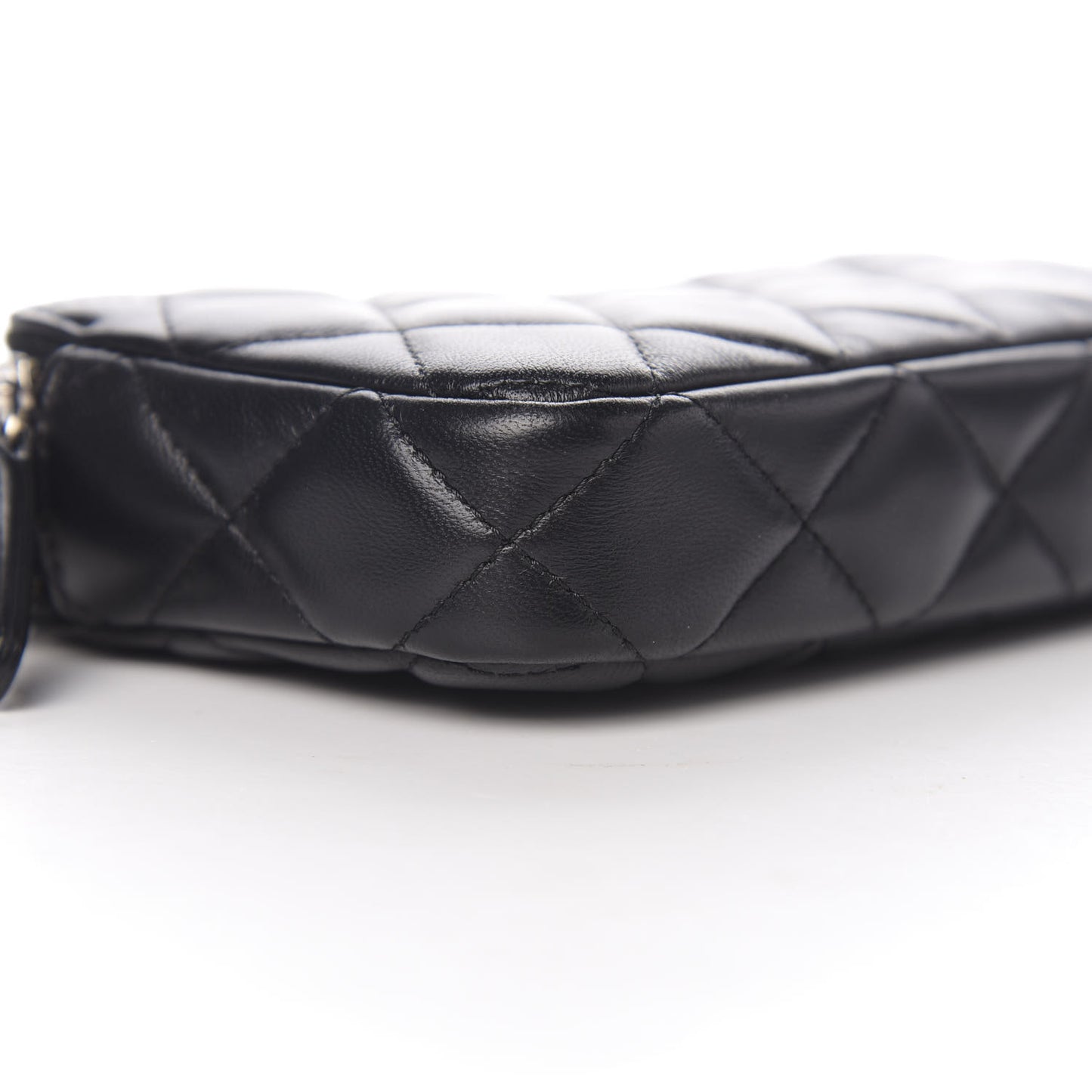 Quilted Small Clutch With Chain Black