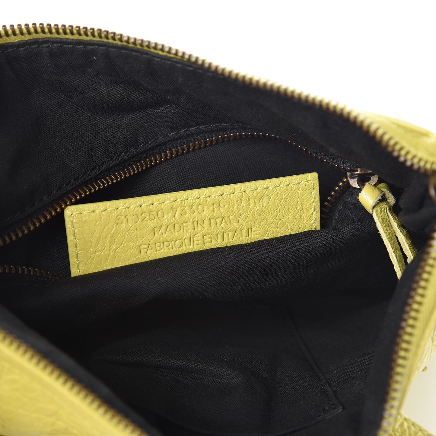 Agneau Classic Hardware Flat Crossbody Jaune Poussin