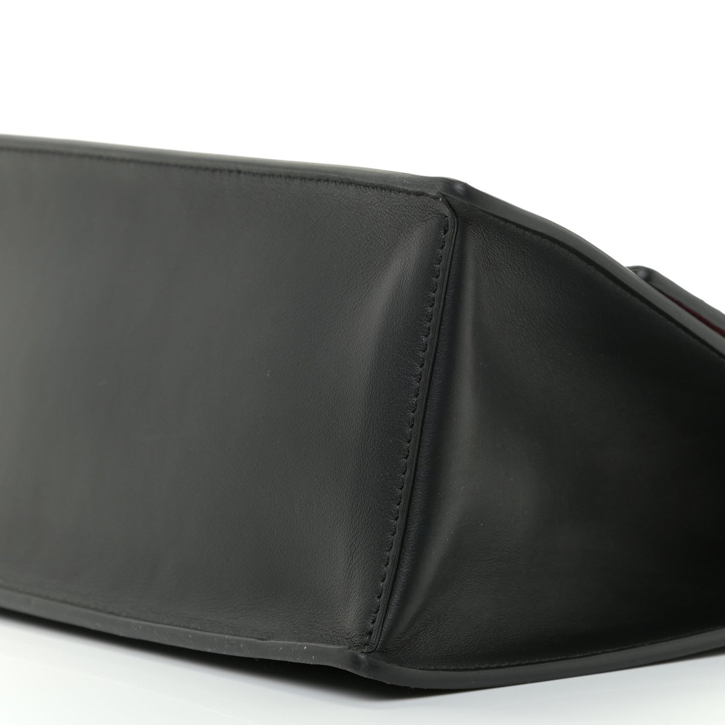 Vitello Grace Matte F is Fendi Kan U Shoulder Bag Black