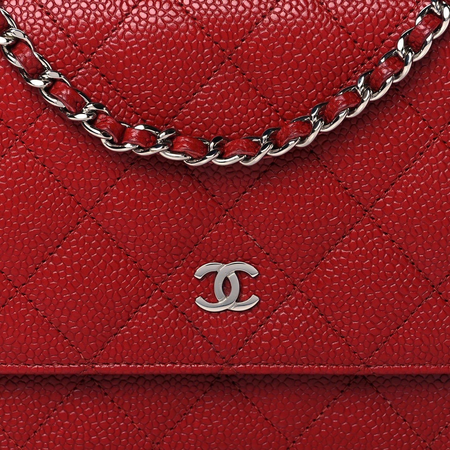 Caviar Quilted Wallet On Chain WOC Red