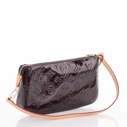 Louis Vuitton Vernis Pochette Accessories NM Amarante 3 of 7