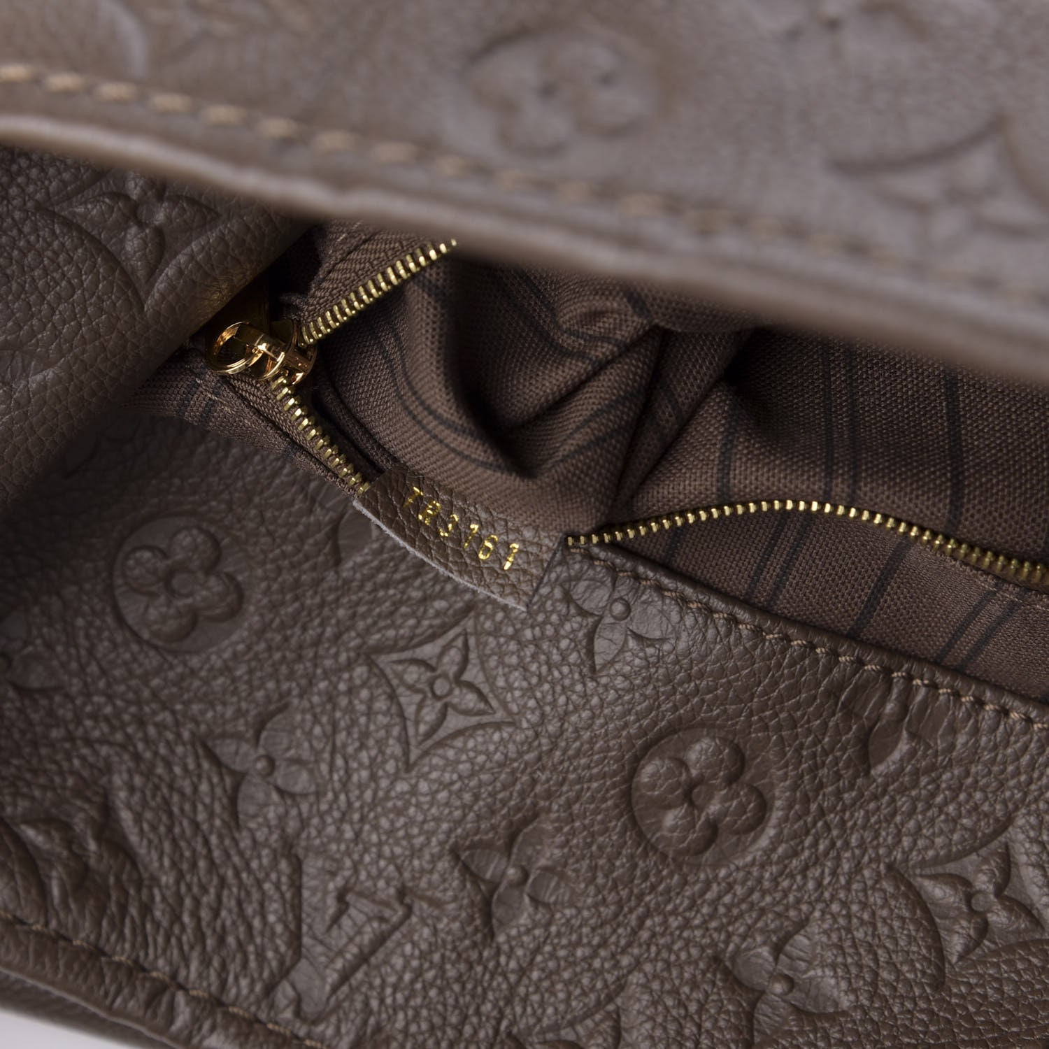 Louis Vuitton Empreinte Artsy MM Terre 9 of 9