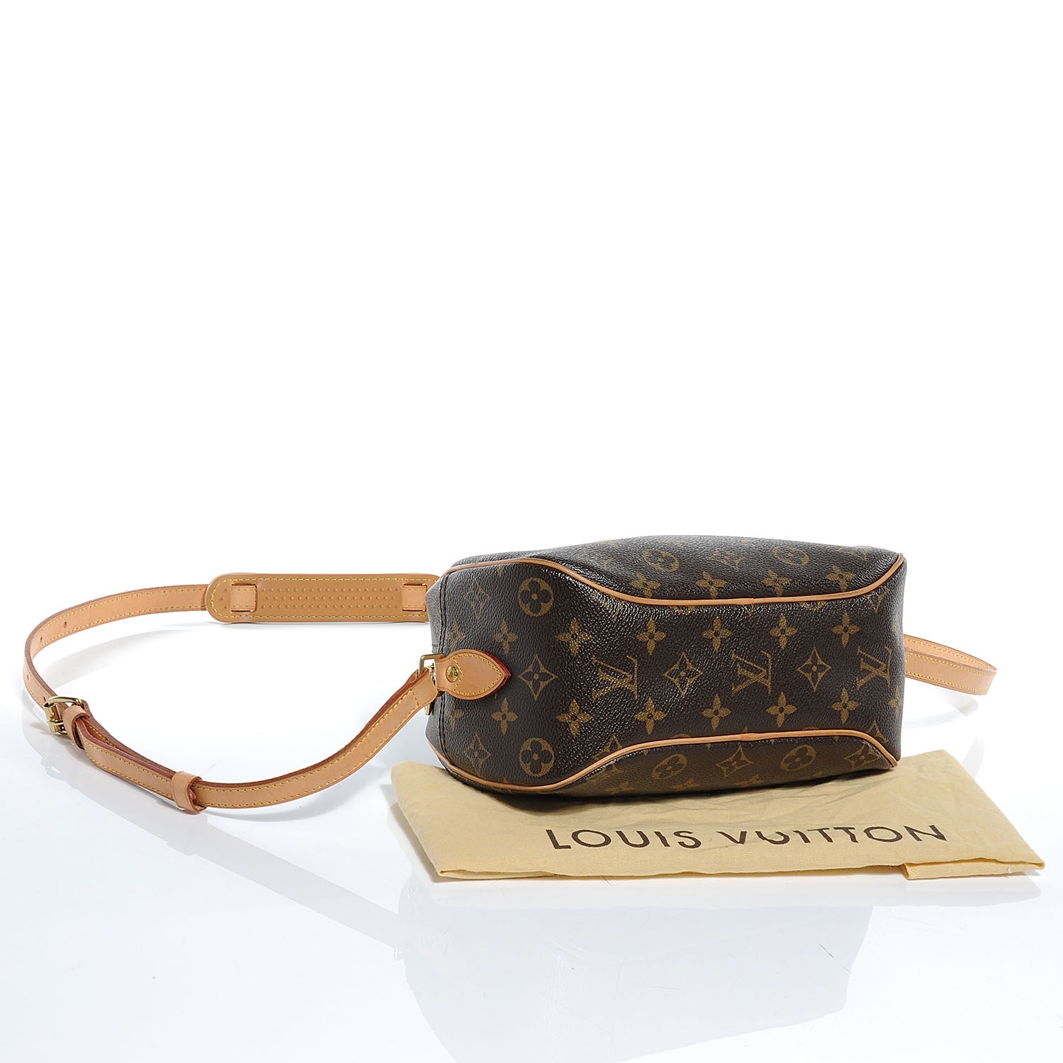 Louis Vuitton Monogram Blois 4 of 7