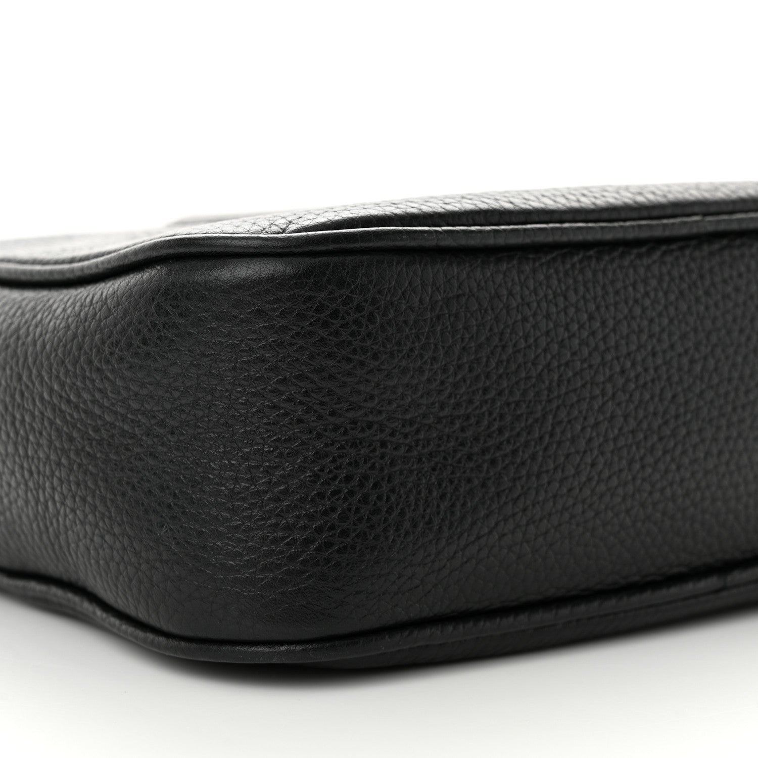 Gucci Pebbled Calfskin Small Soho Disco Bag Black 10 of 14