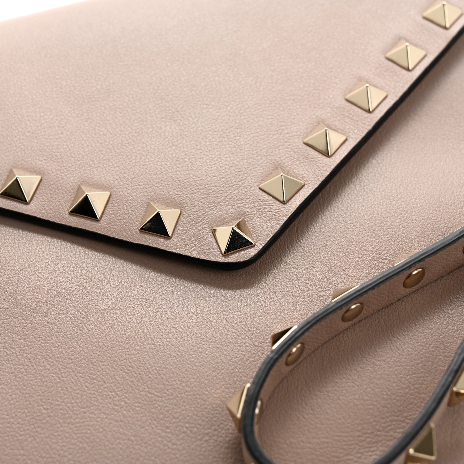 Valentino Garavani Vitello Medium Rockstud Envelope Flat Wristlet Pouch Poudre 7 of 8