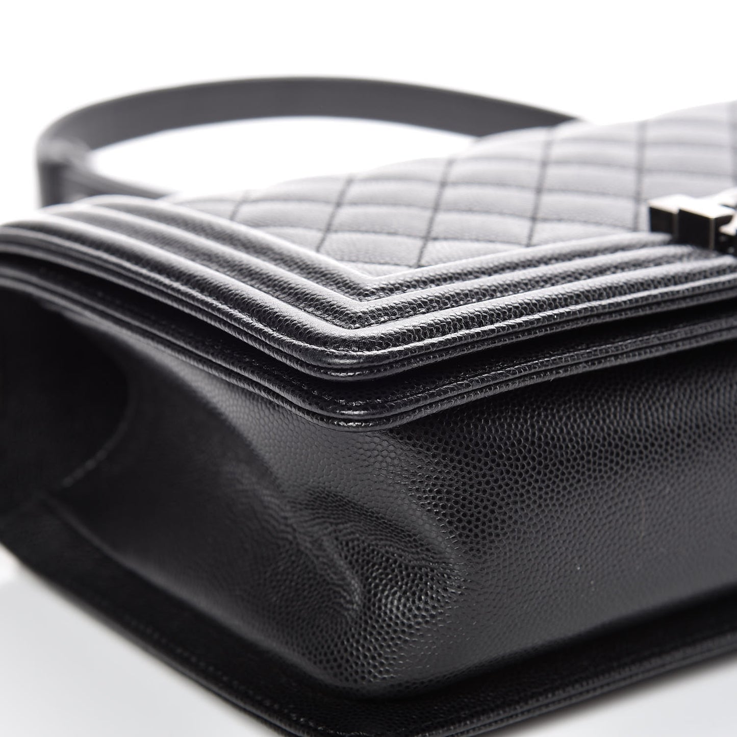 Caviar Quilted Medium Boy Flap Black