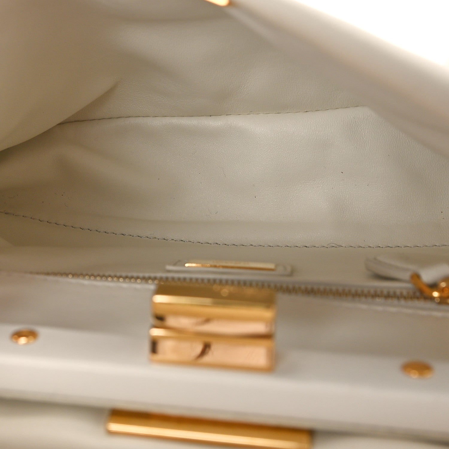 Fendi Nappa Rosebud Mini Peekaboo Iconic Satchel Bianco 5 of 11