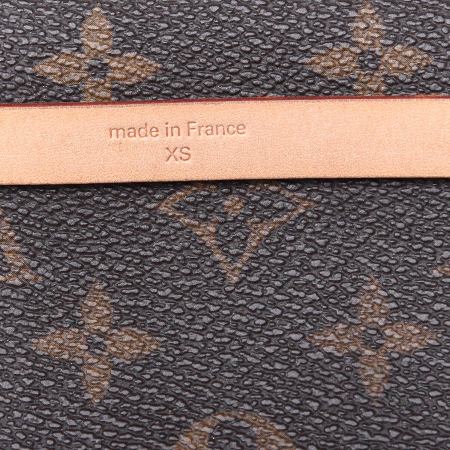 Louis Vuitton Monogram Pochette Florentine XS 13 of 21