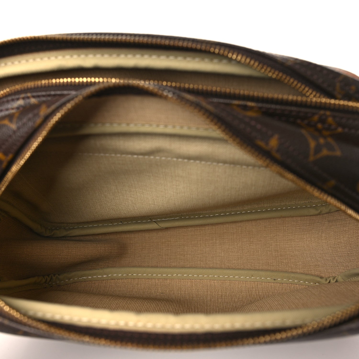 Louis Vuitton Monogram Reporter PM 6 of 11
