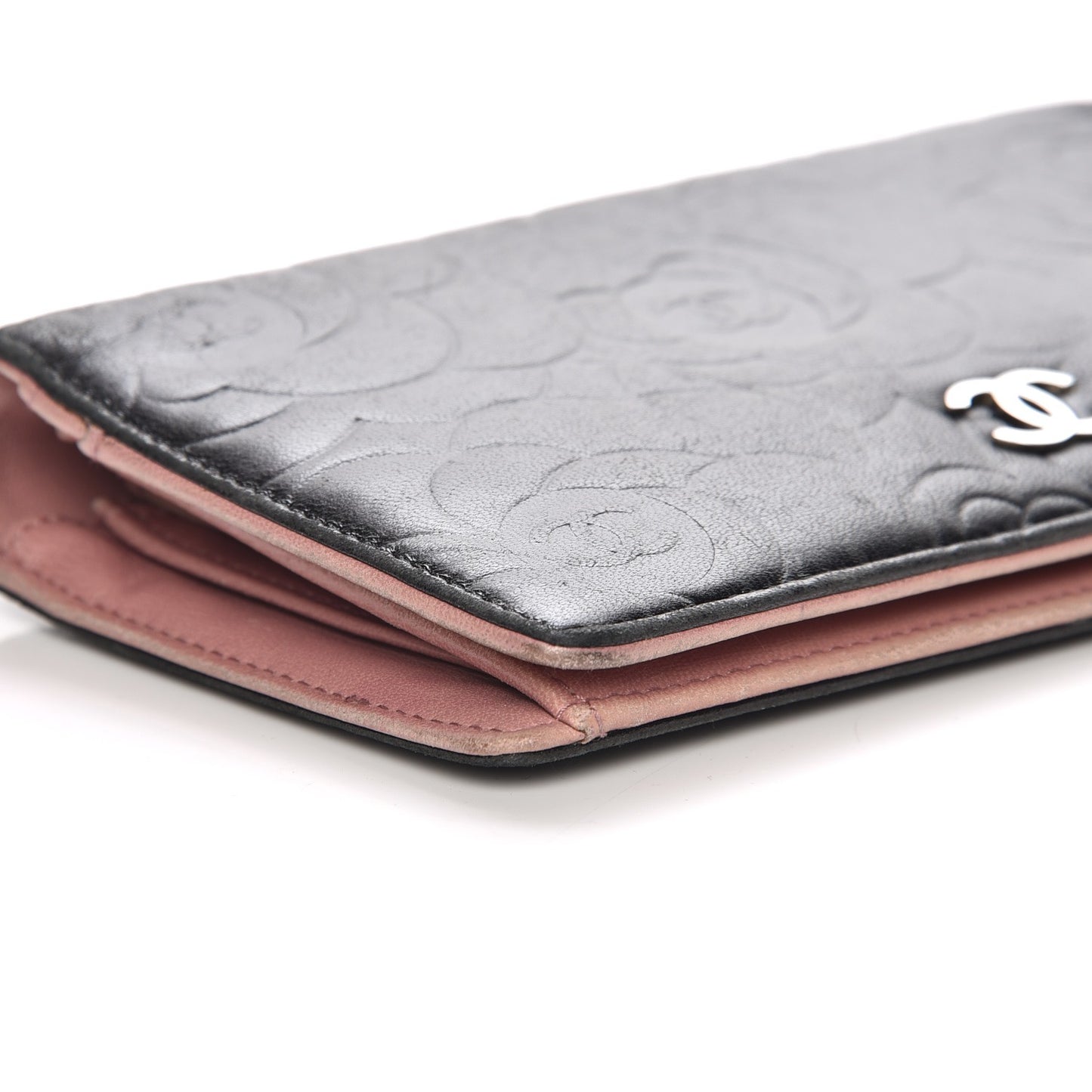 Lambskin Camellia Embossed Yen Wallet Black