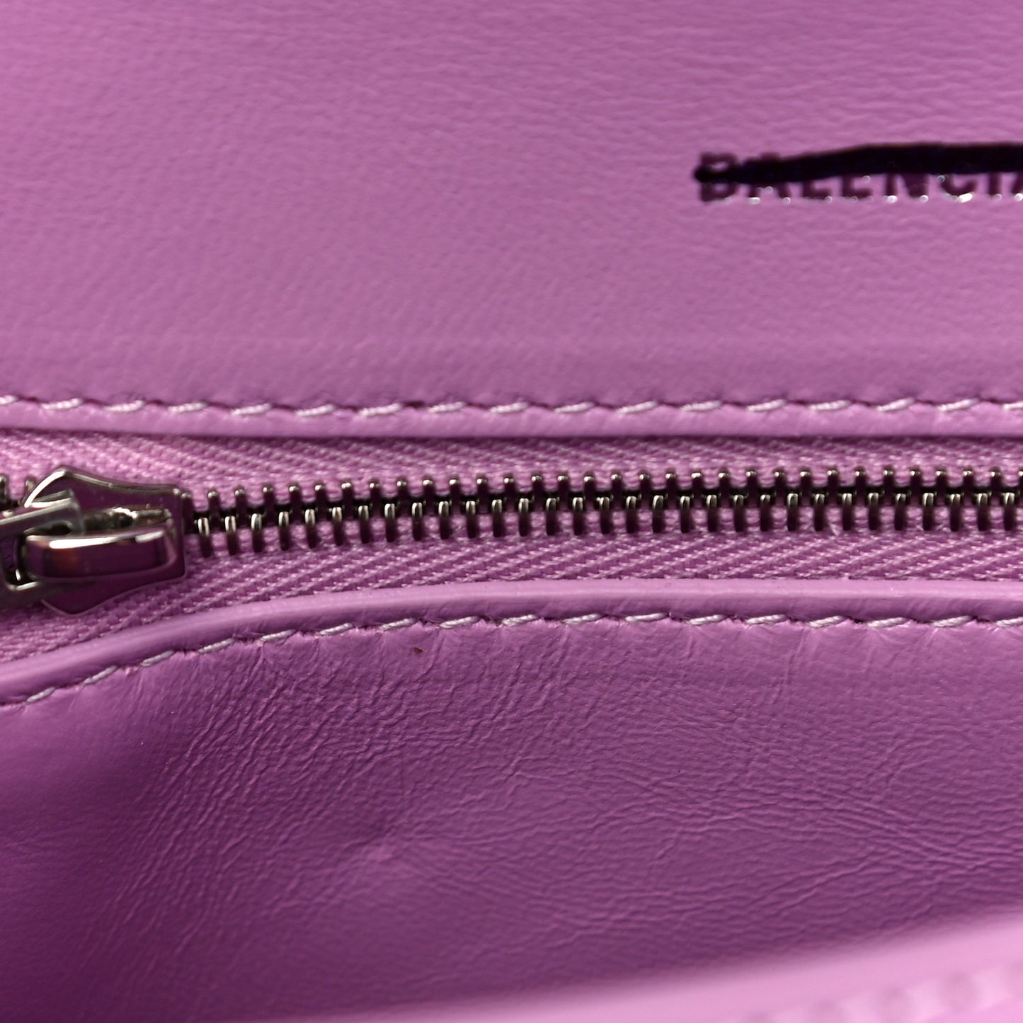 Shiny Box Calfskin Tonal B Small Hourglass Top Handle Bag Lilac
