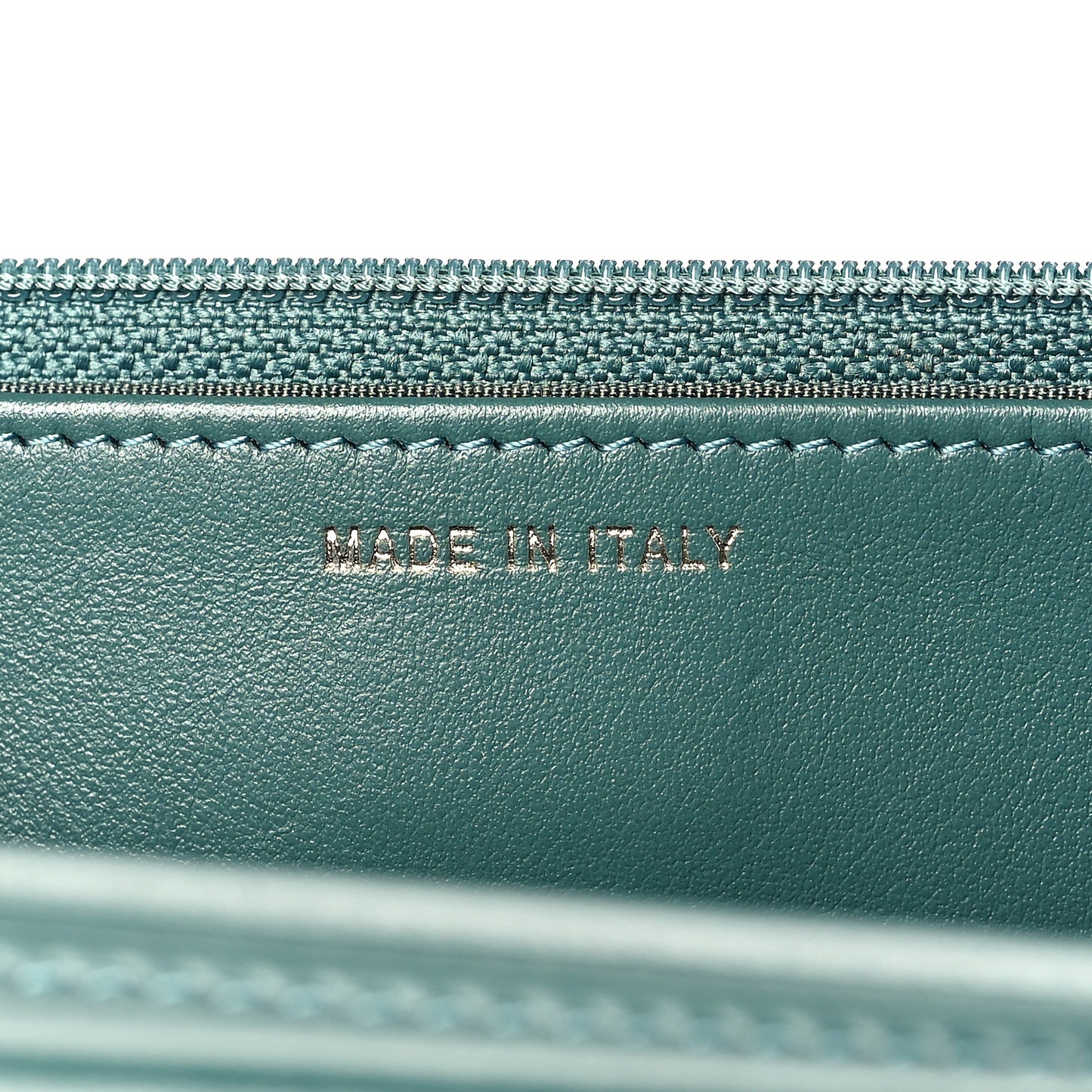 Caviar Quilted Boy Wallet On Chain WOC Green