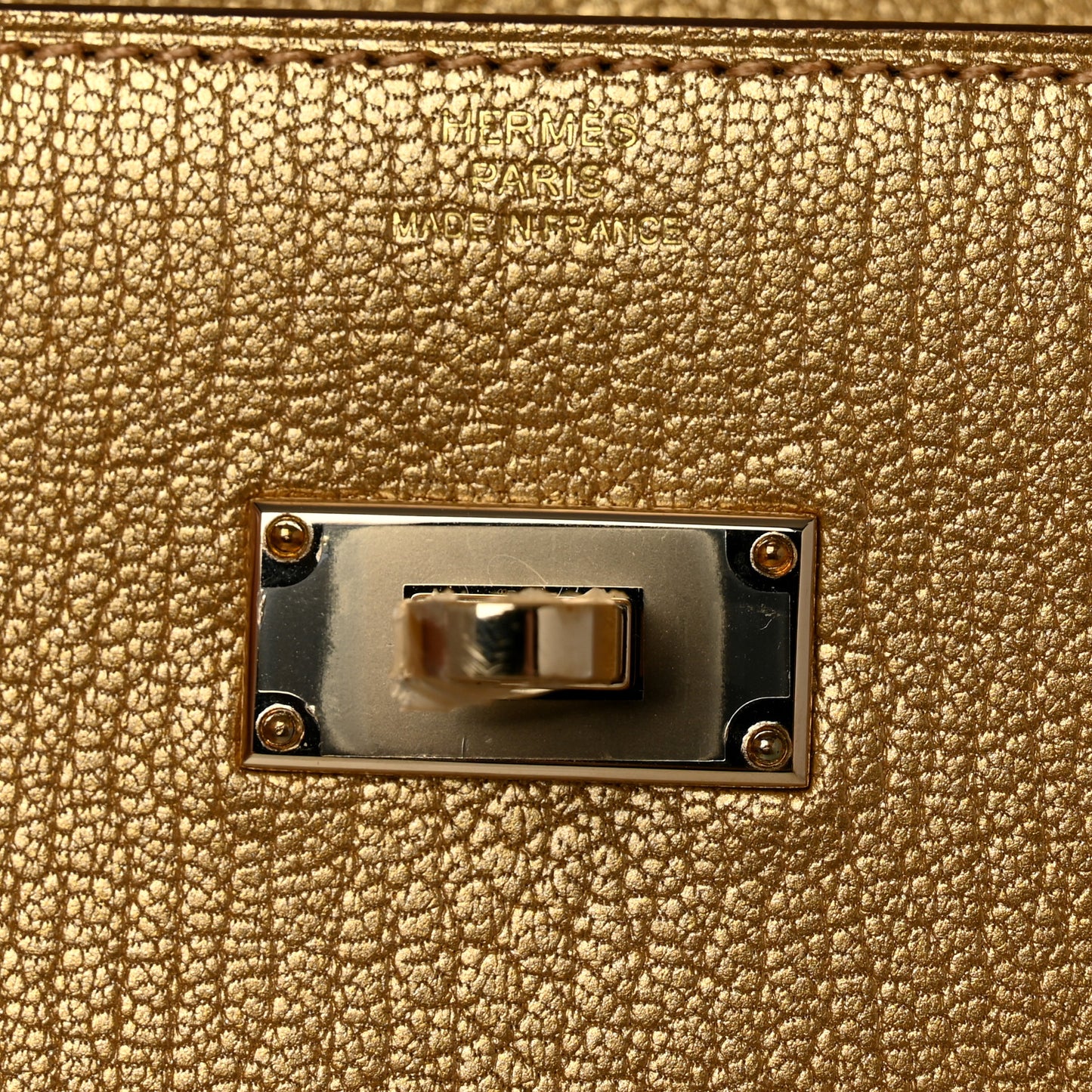 Metallic Chevre Chamkilight Kelly Pocket Long Wallet Dore