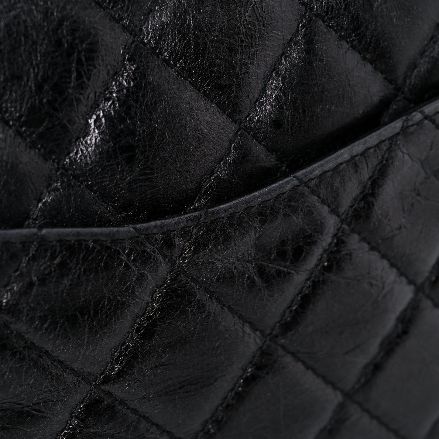 Metallic Aged Calfskin Quilted 2.55 Reissue 227 Flap So Black