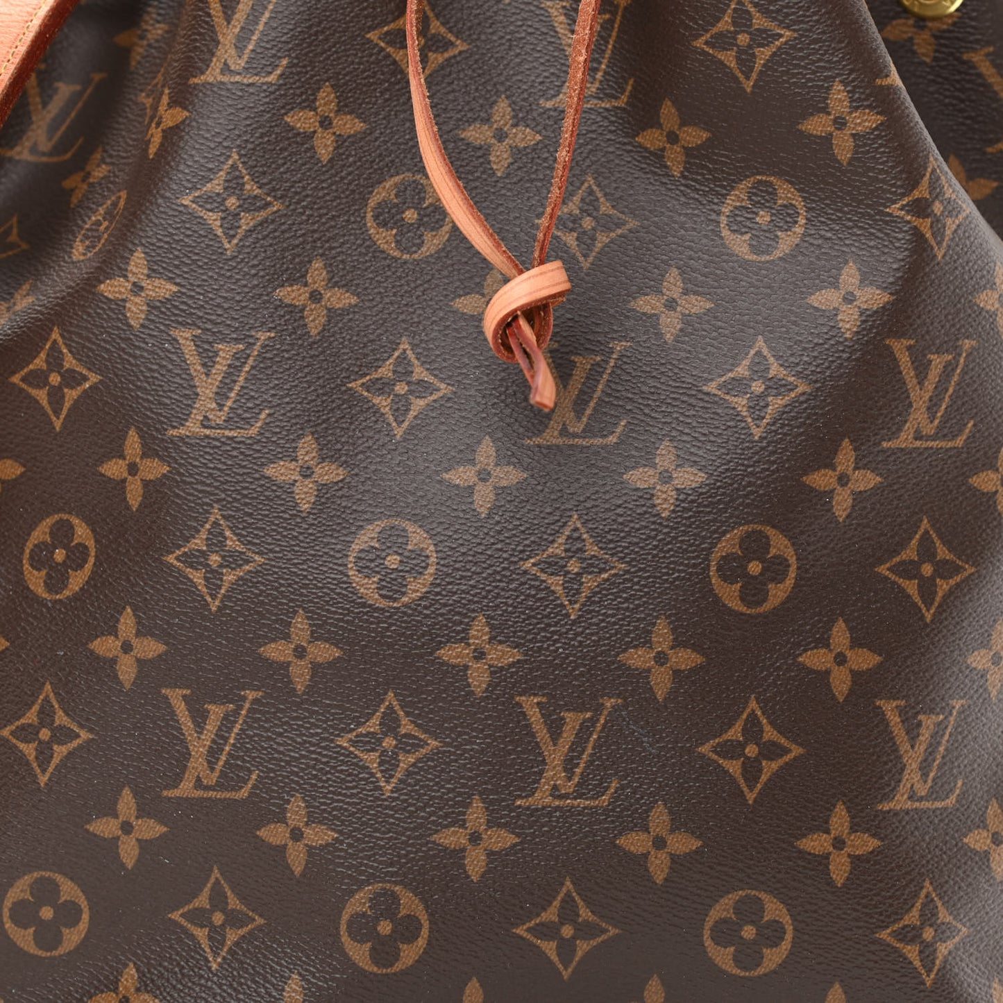 Monogram Noe