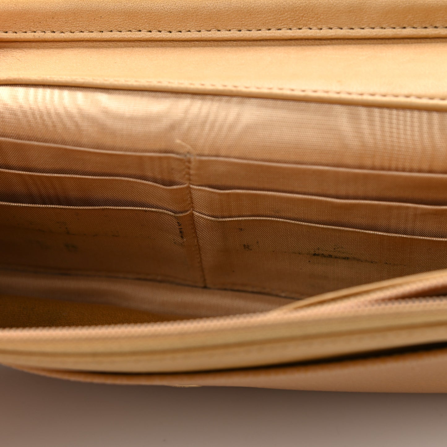 Caviar Timeless CC Wallet on Chain WOC Beige