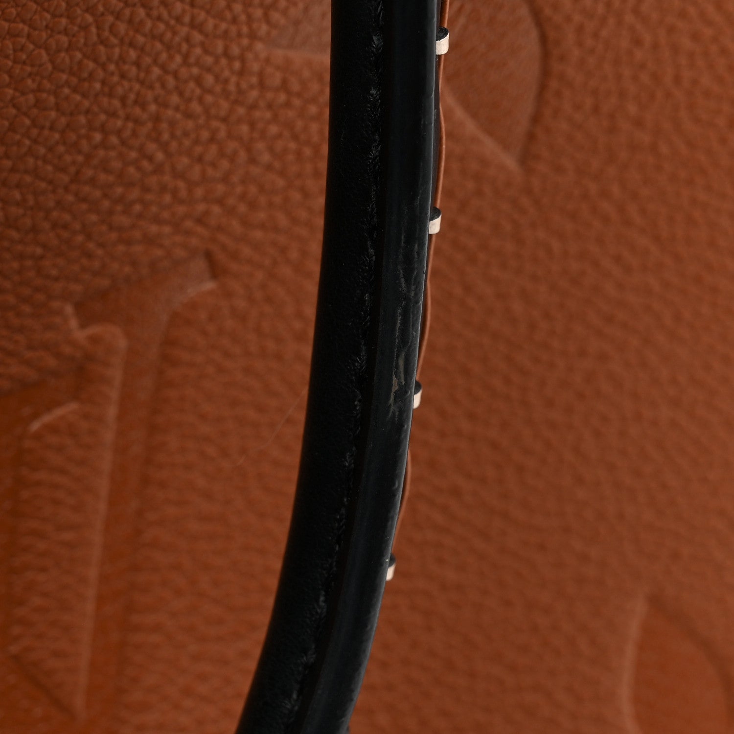 Louis Vuitton Empreinte Monogram Giant Wild At Heart Onthego MM Caramel 12 of 12