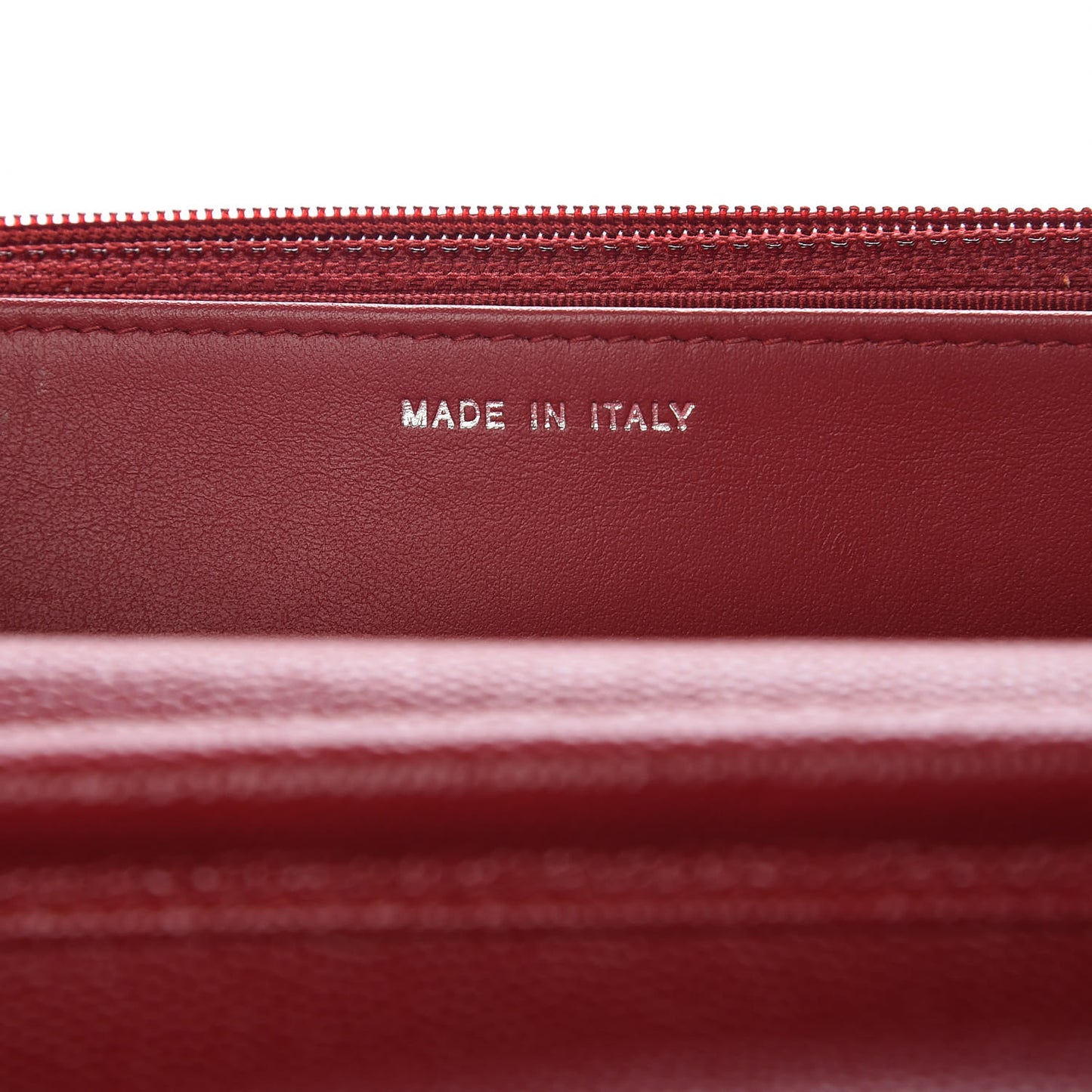 Caviar Quilted Wallet On Chain WOC Dark Red