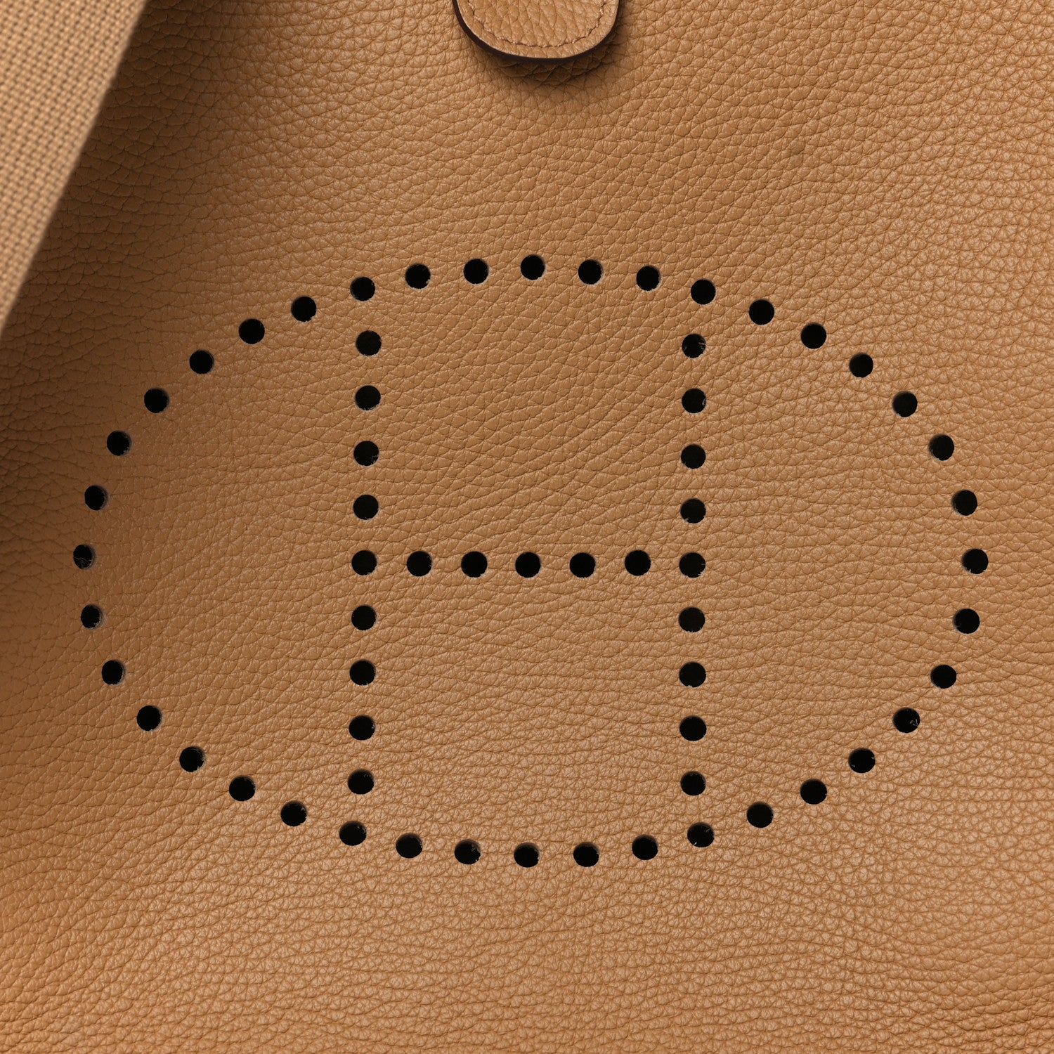 Hermes Taurillon Clemence Evelyne III PM Biscuit 7 of 10