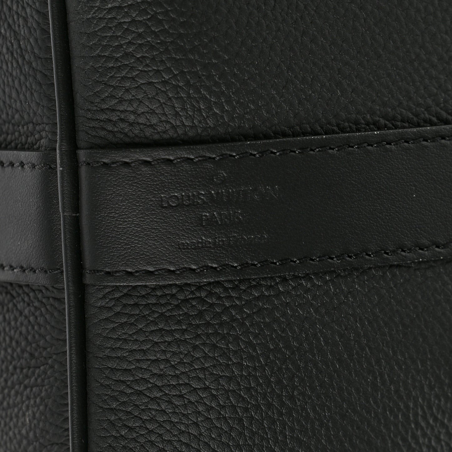 Grained Calfskin Aerogram Keepall Bandouliere 40 Black